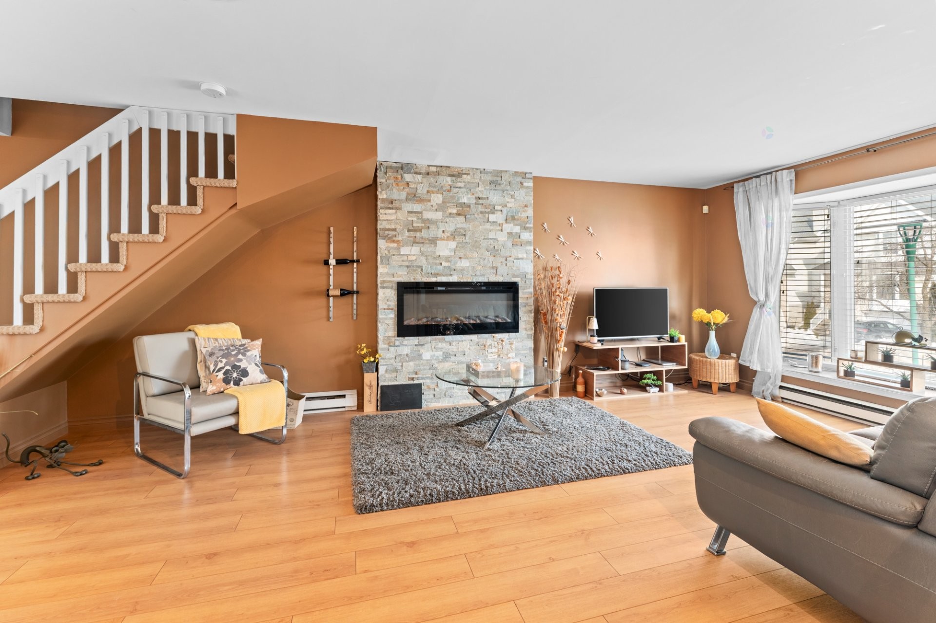 









1503


Rue Taillefer

,
Laval (Sainte-Rose),




QC
H7L5P4

