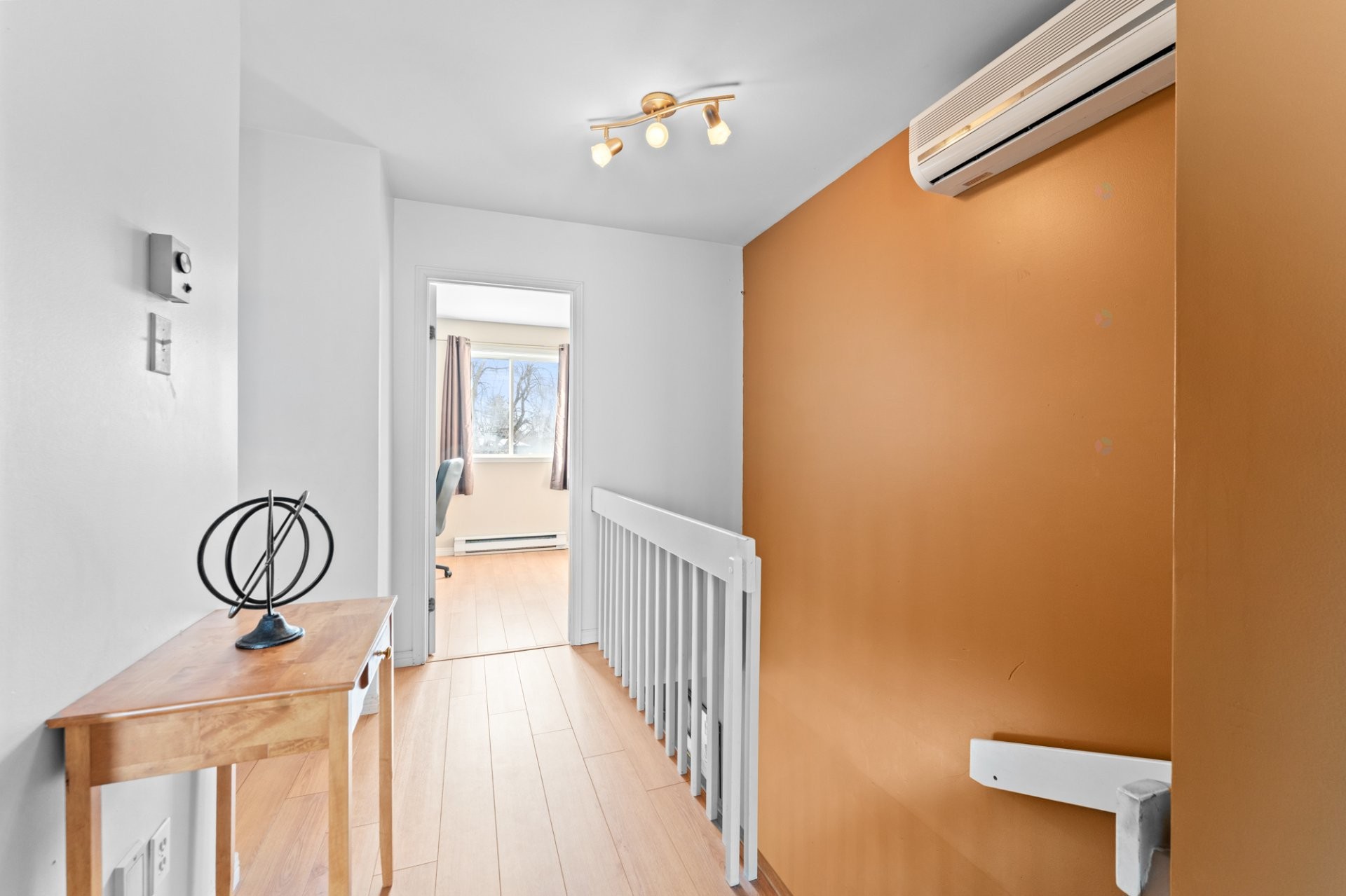 









1503


Rue Taillefer

,
Laval (Sainte-Rose),




QC
H7L5P4

