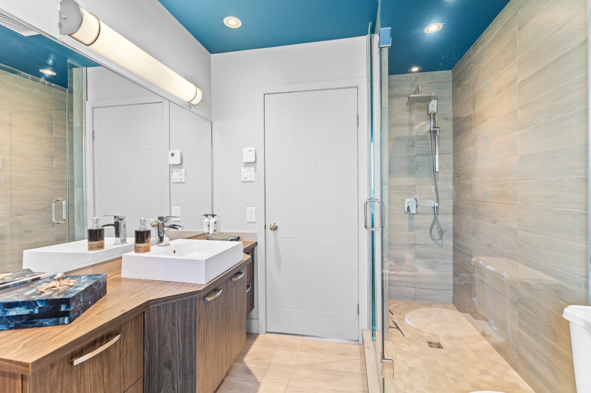 









1503


Rue Taillefer

,
Laval (Sainte-Rose),




QC
H7L5P4

