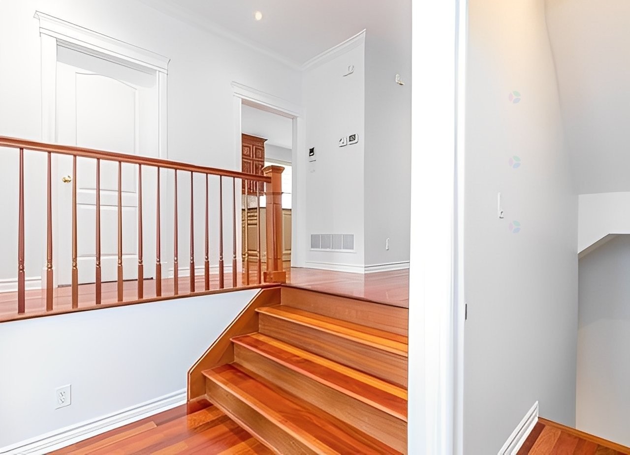 









7556


Boul. Lévesque E.

,
Laval (Duvernay),




QC
H7A1R8

