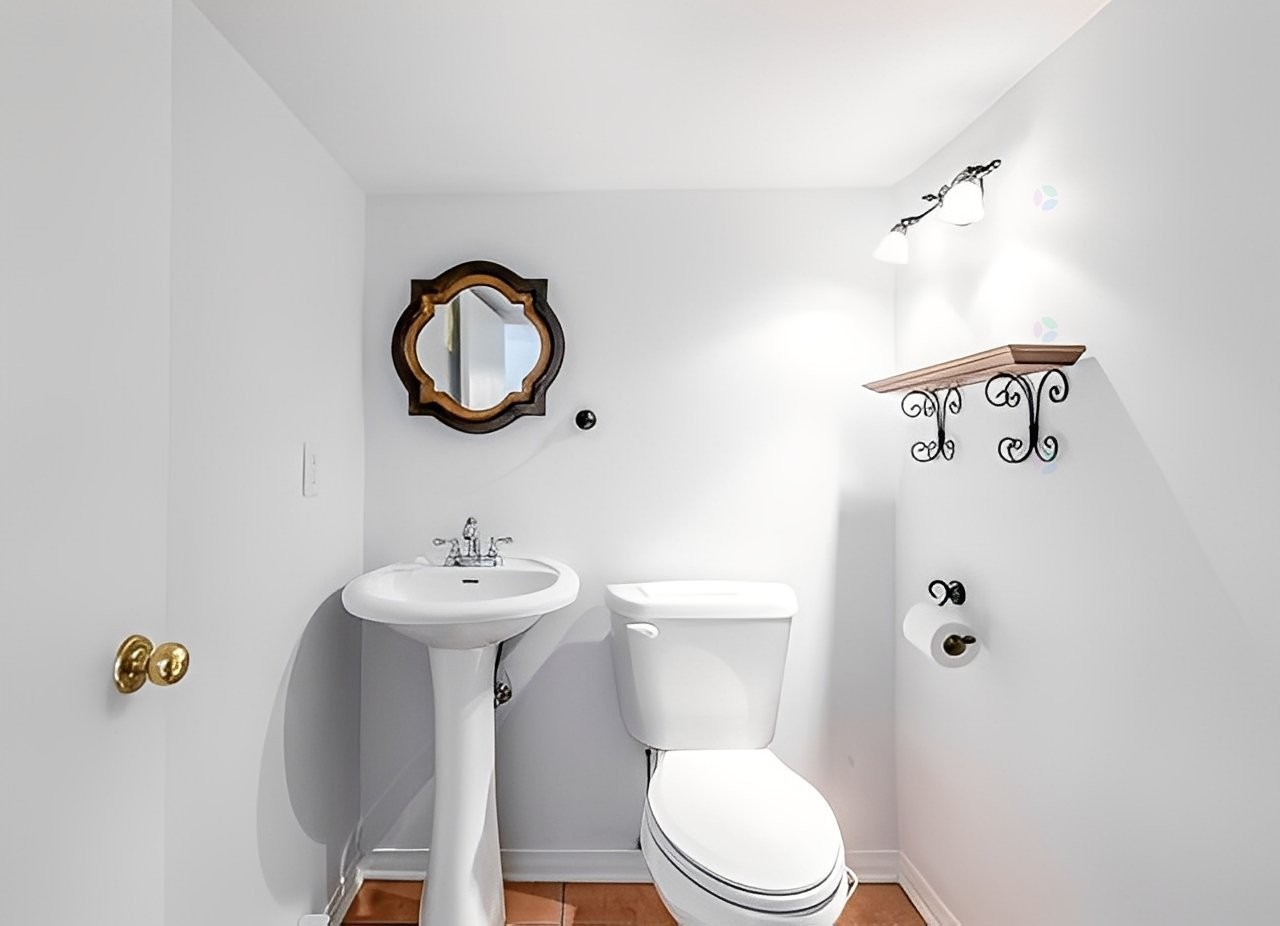 









7556


Boul. Lévesque E.

,
Laval (Duvernay),




QC
H7A1R8

