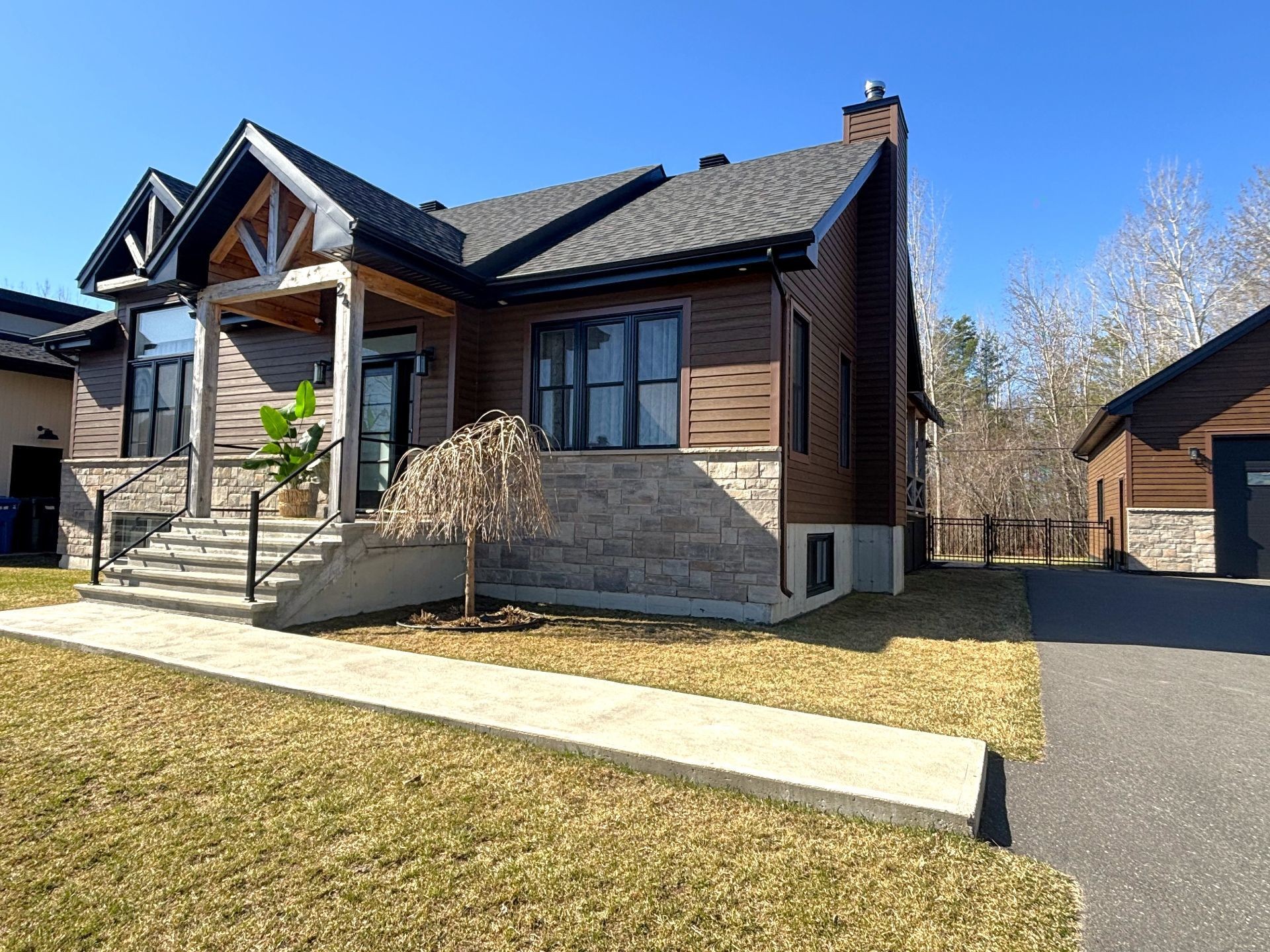 









24


Rue Marie-Didace

,
Sainte-Anne-de-Sorel,




QC
J3P0J4

