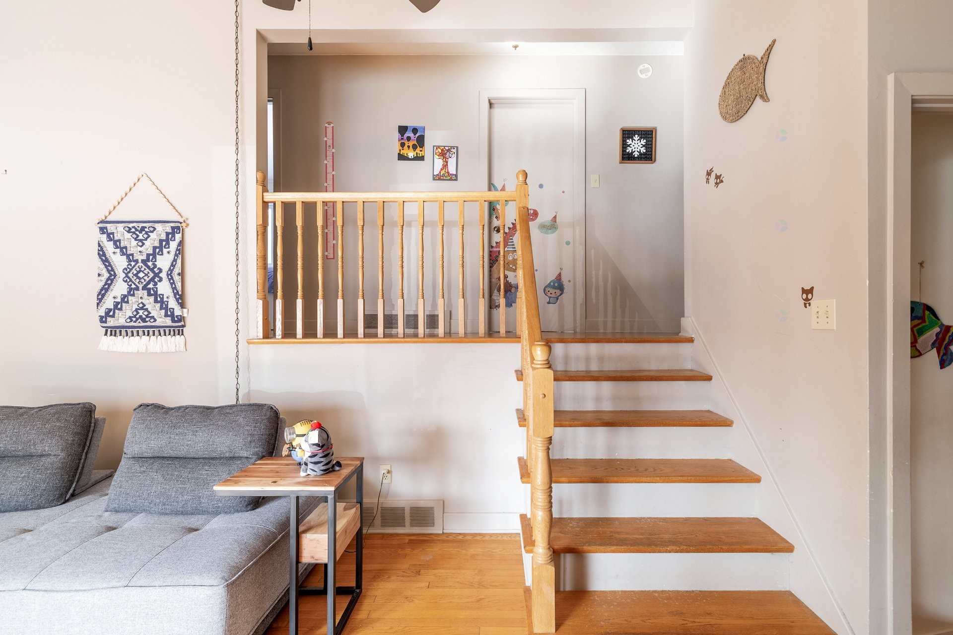 









129


Flamingo Drive

,
Beaconsfield,




QC
H9W2T3

