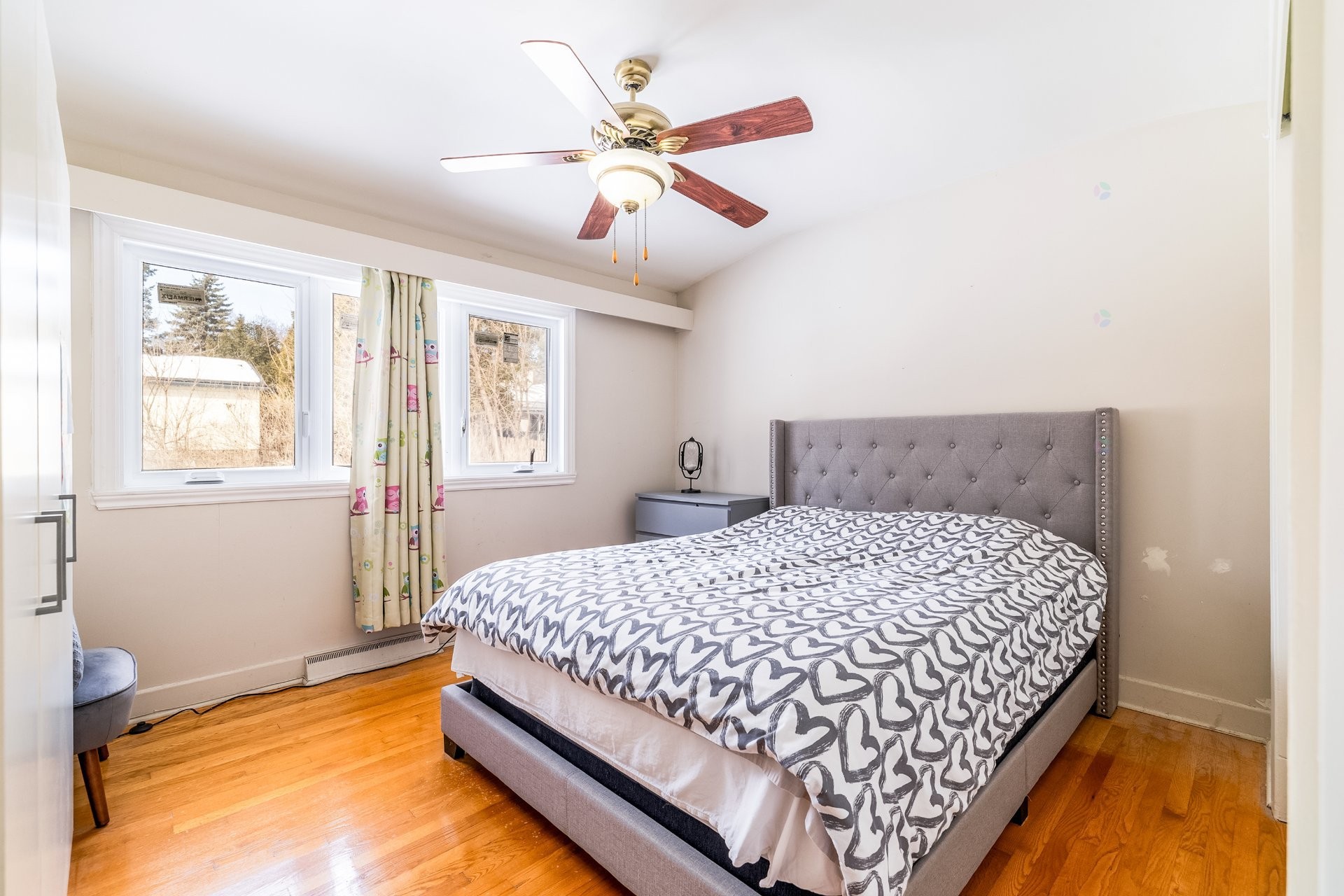 









129


Flamingo Drive

,
Beaconsfield,




QC
H9W2T3

