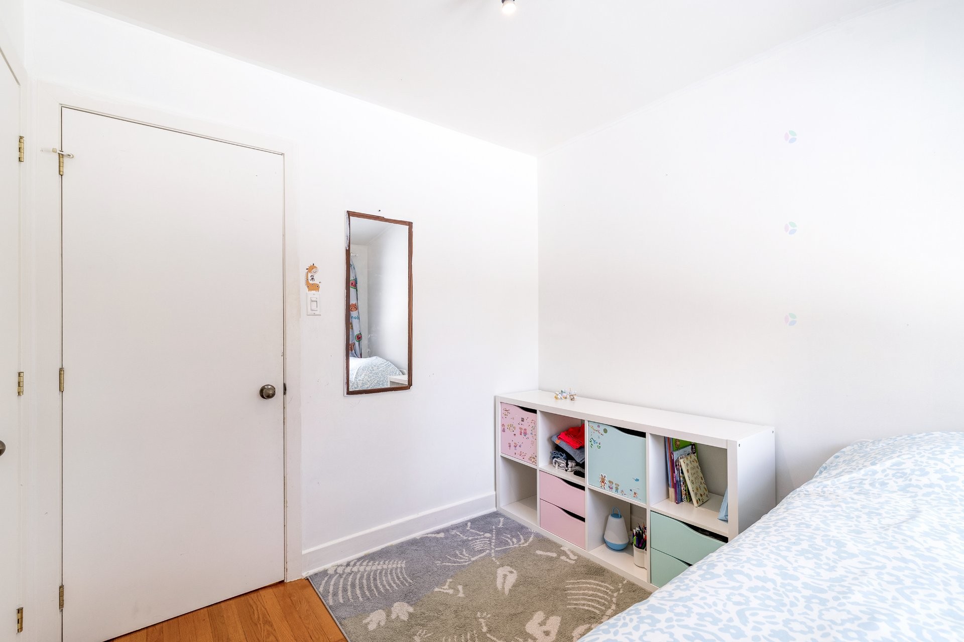 









129


Flamingo Drive

,
Beaconsfield,




QC
H9W2T3

