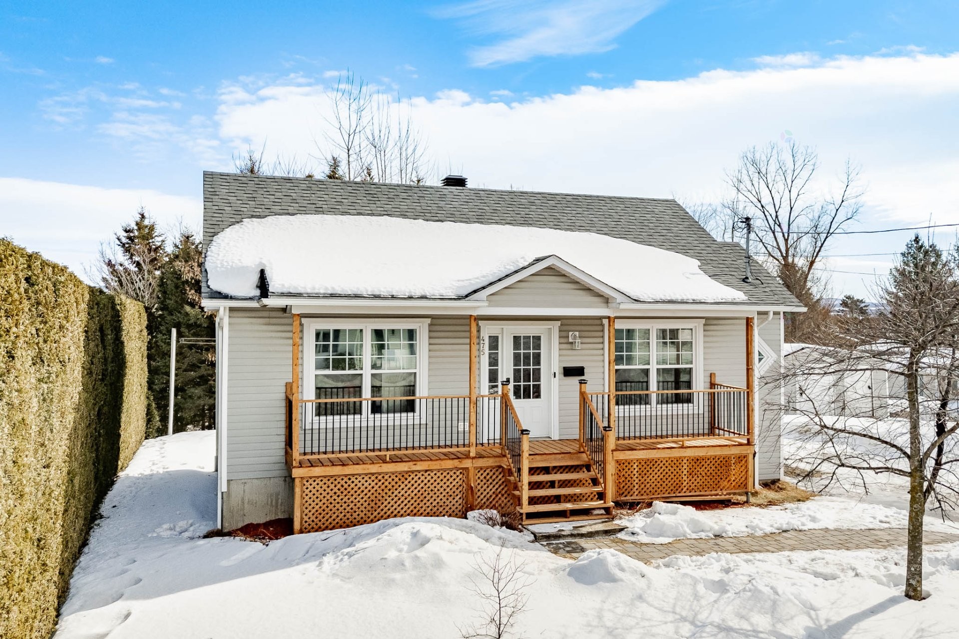 









475


Rue des Merisiers

,
Coaticook,




QC
J1A3H8

