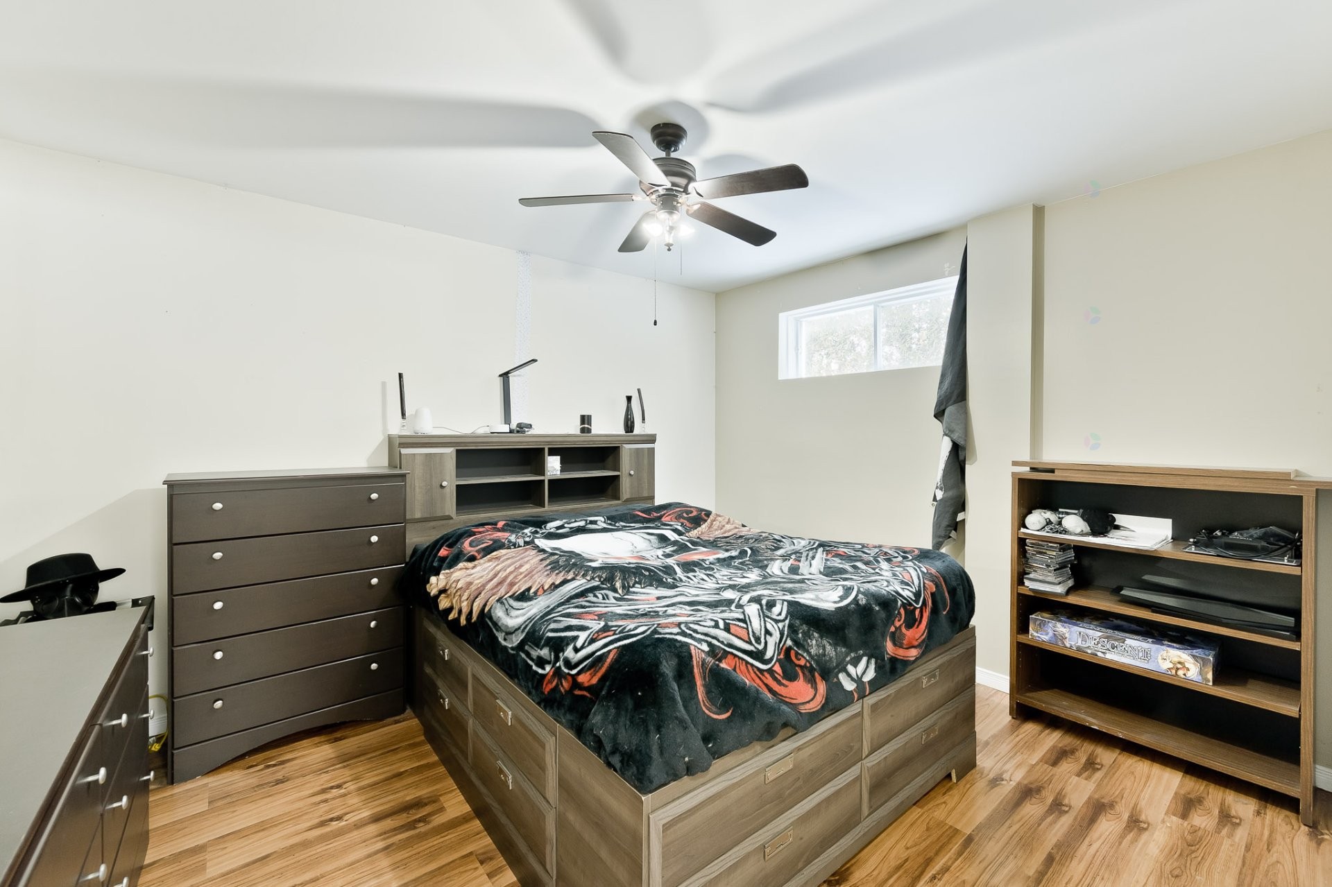 









475


Rue des Merisiers

,
Coaticook,




QC
J1A3H8

