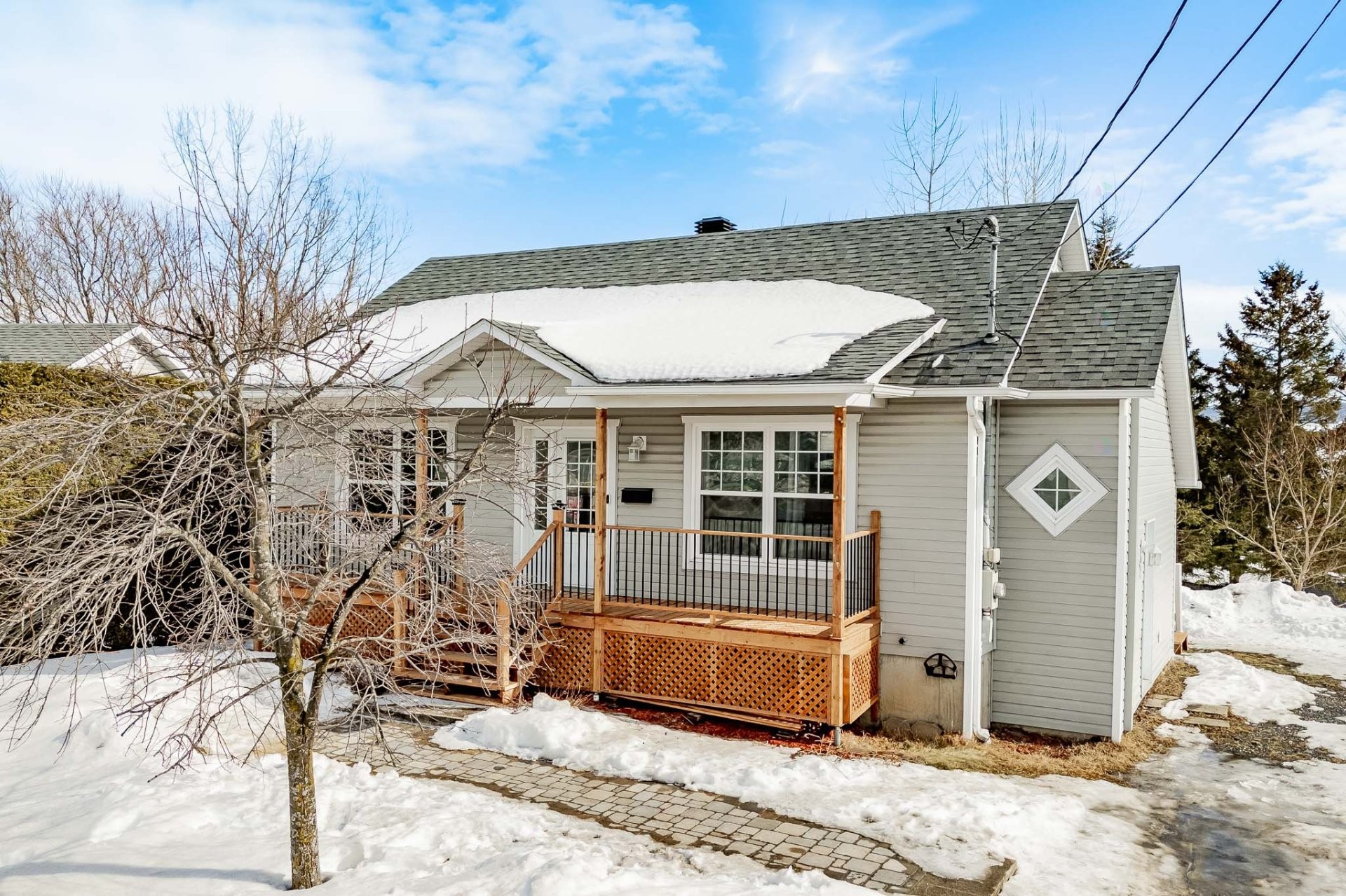 









475


Rue des Merisiers

,
Coaticook,




QC
J1A3H8

