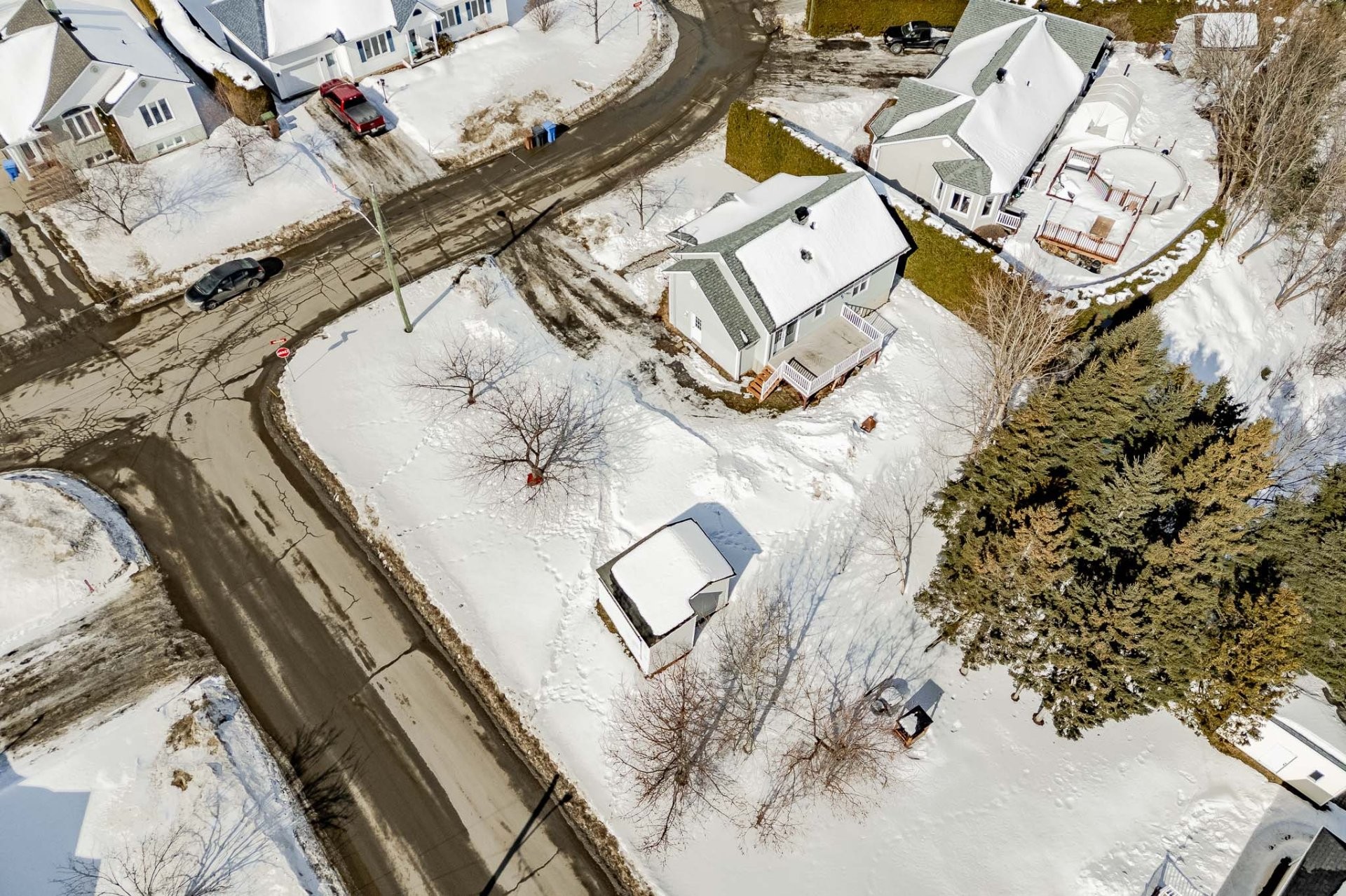 









475


Rue des Merisiers

,
Coaticook,




QC
J1A3H8

