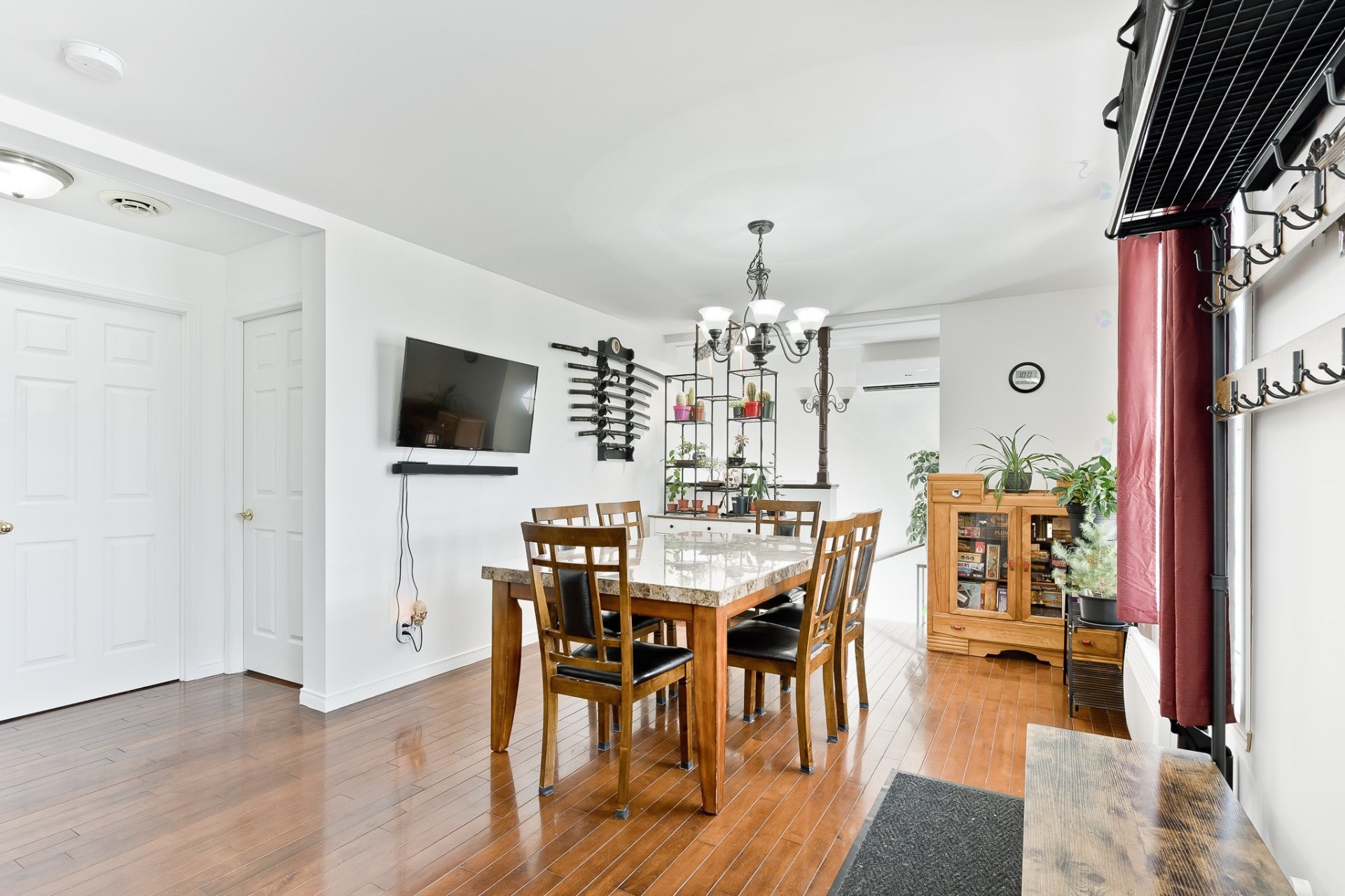 









475


Rue des Merisiers

,
Coaticook,




QC
J1A3H8

