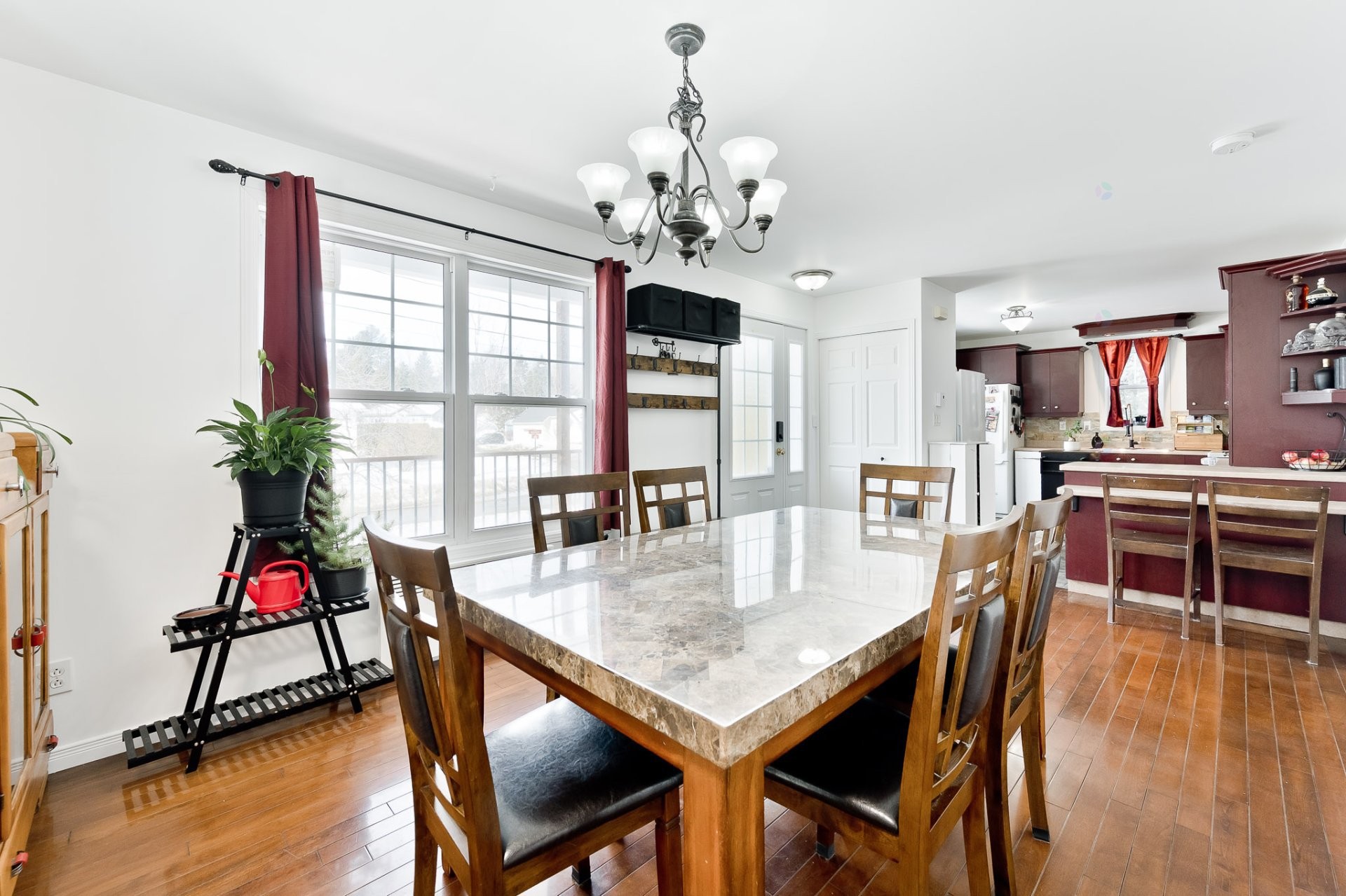 









475


Rue des Merisiers

,
Coaticook,




QC
J1A3H8

