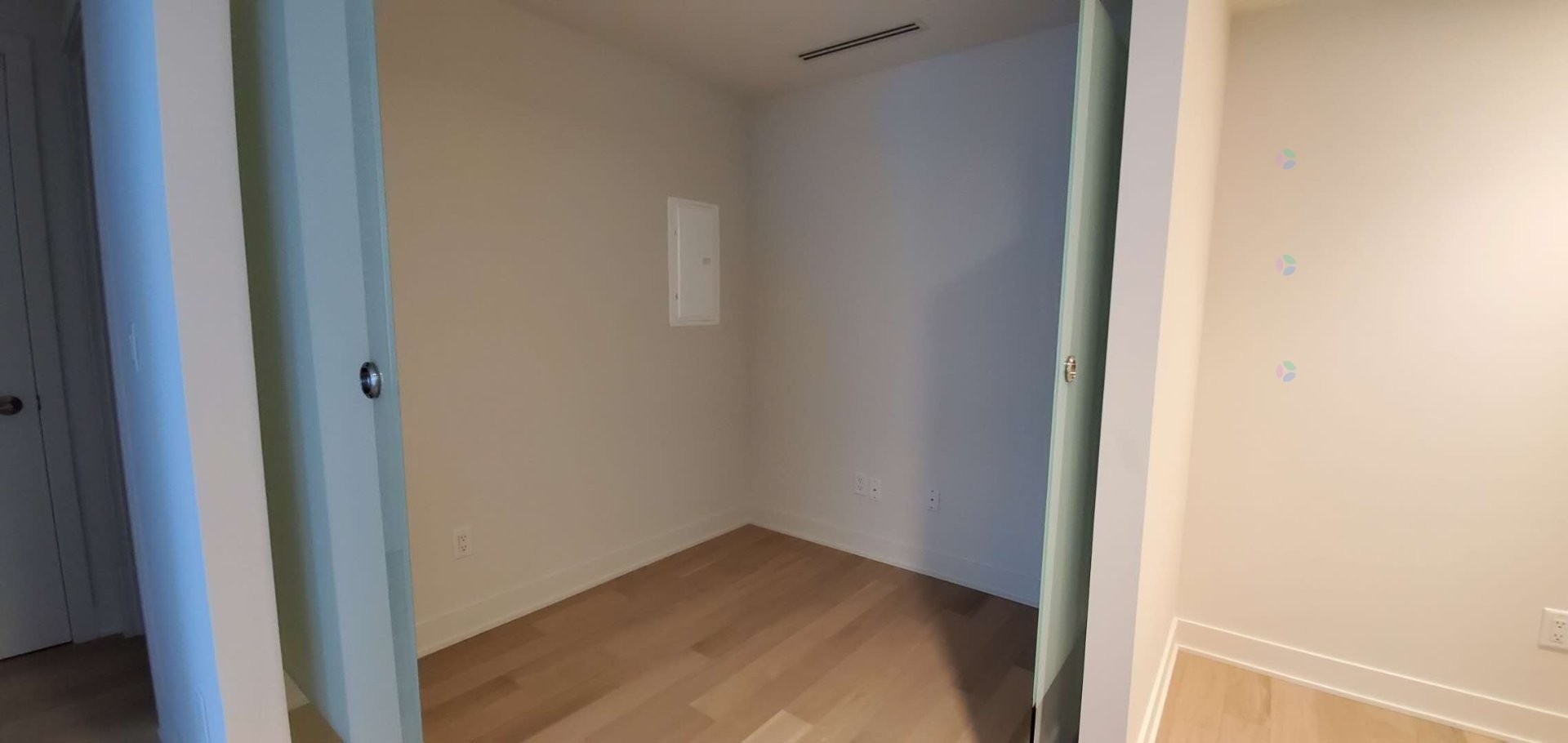 









1288


Rue St-Antoine O.

, 2206,
Montréal (Ville-Marie),




QC
H3C0X6

