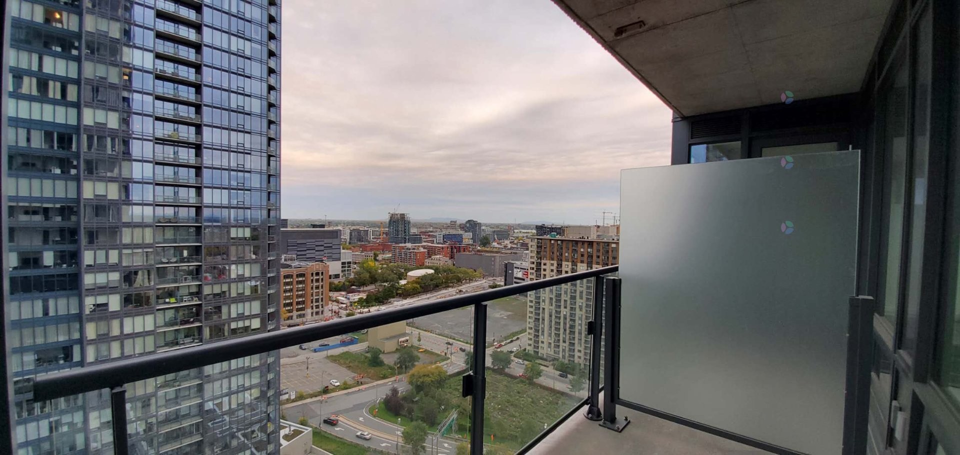 









1288


Rue St-Antoine O.

, 2206,
Montréal (Ville-Marie),




QC
H3C0X6

