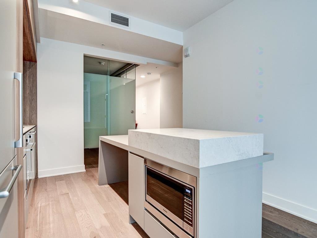 









1288


Rue St-Antoine O.

, 307,
Montréal (Ville-Marie),




QC
H3C0X6

