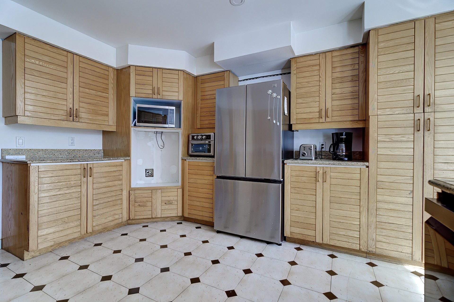 









9001


Crois. Rimouski

,
Brossard,




QC
J4X2S2

