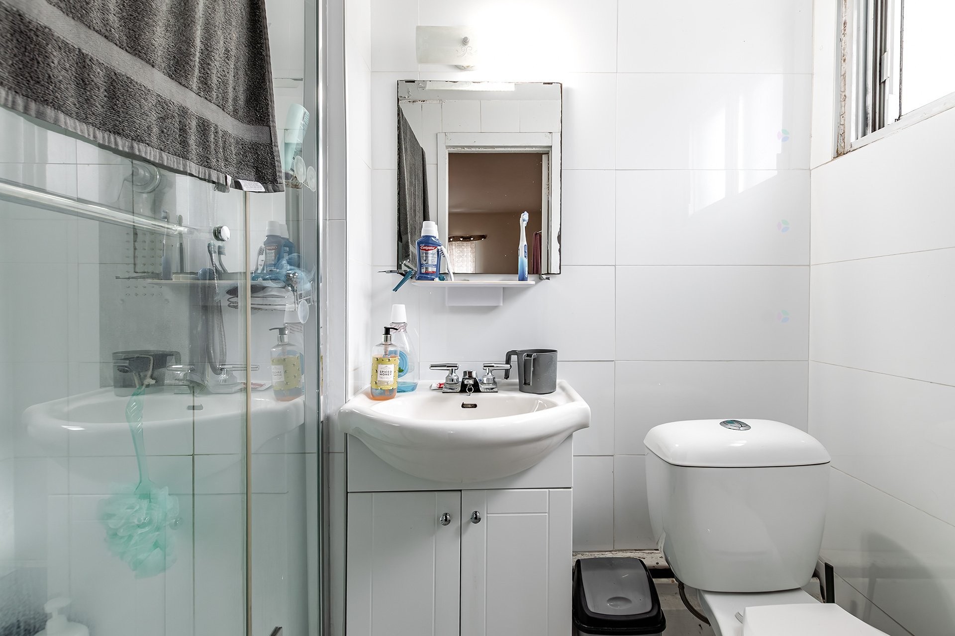 









5765

 - 5767


Av. Fairside

,
Côte-Saint-Luc,




QC
H4W2A6

