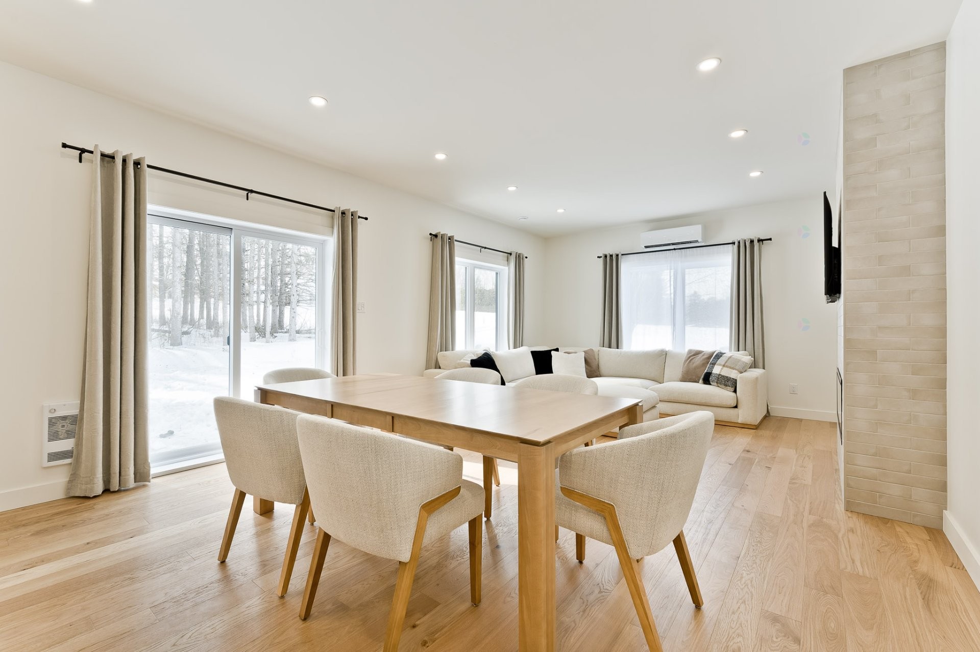 









234


Rue St-Laurent

,
Cookshire-Eaton,




QC
J0B1M0

