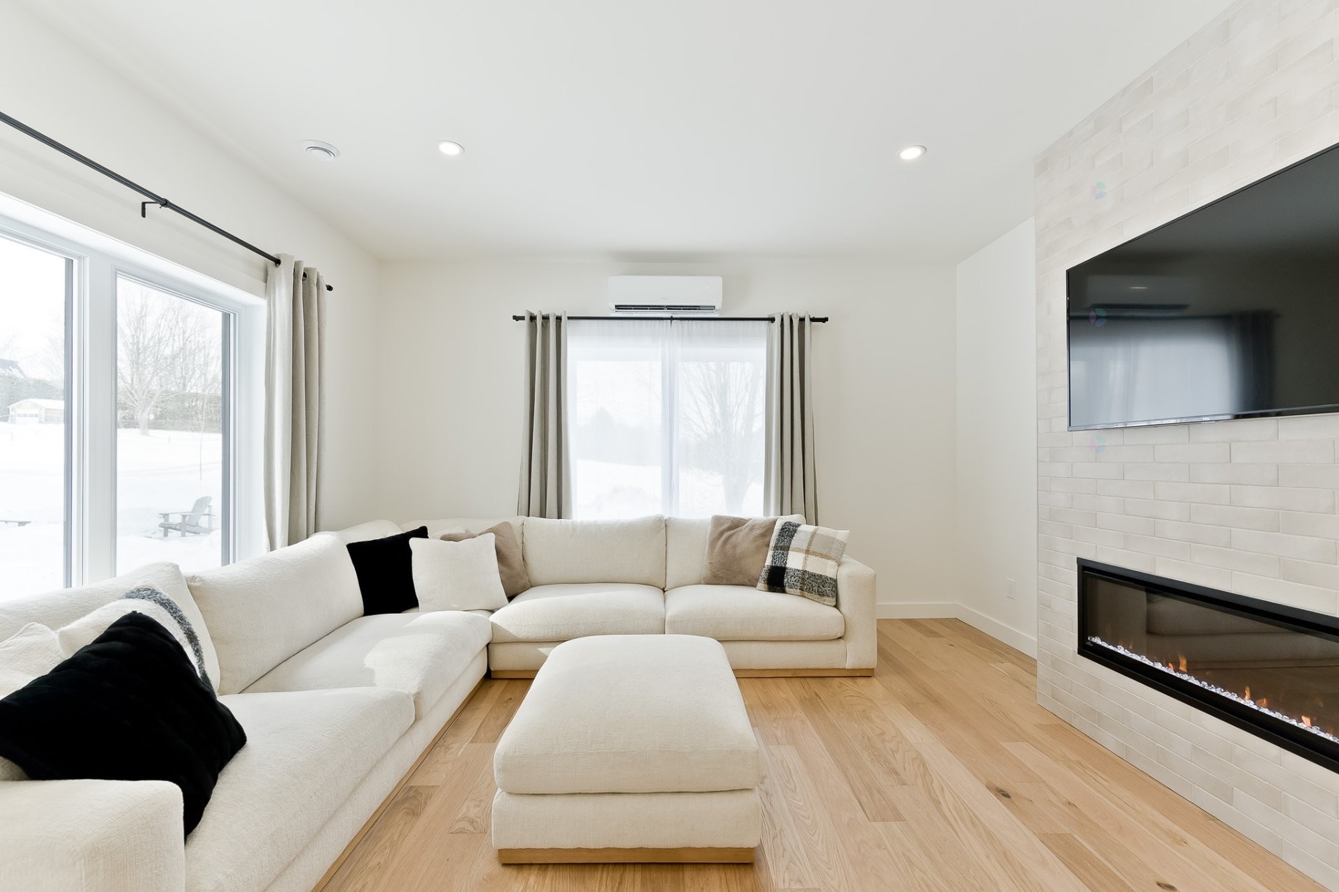 









234


Rue St-Laurent

,
Cookshire-Eaton,




QC
J0B1M0

