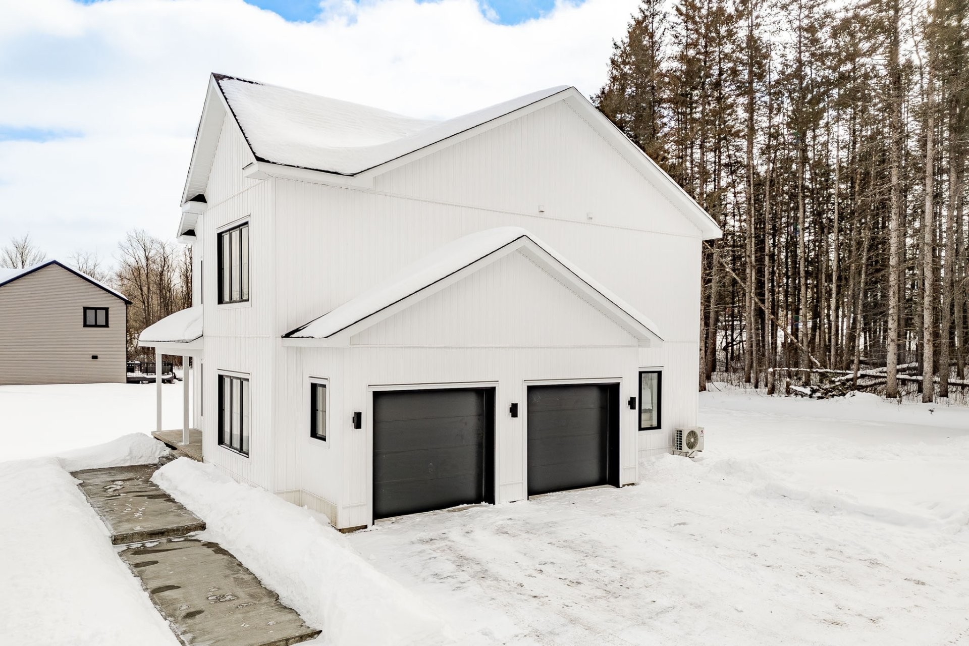









234


Rue St-Laurent

,
Cookshire-Eaton,




QC
J0B1M0

