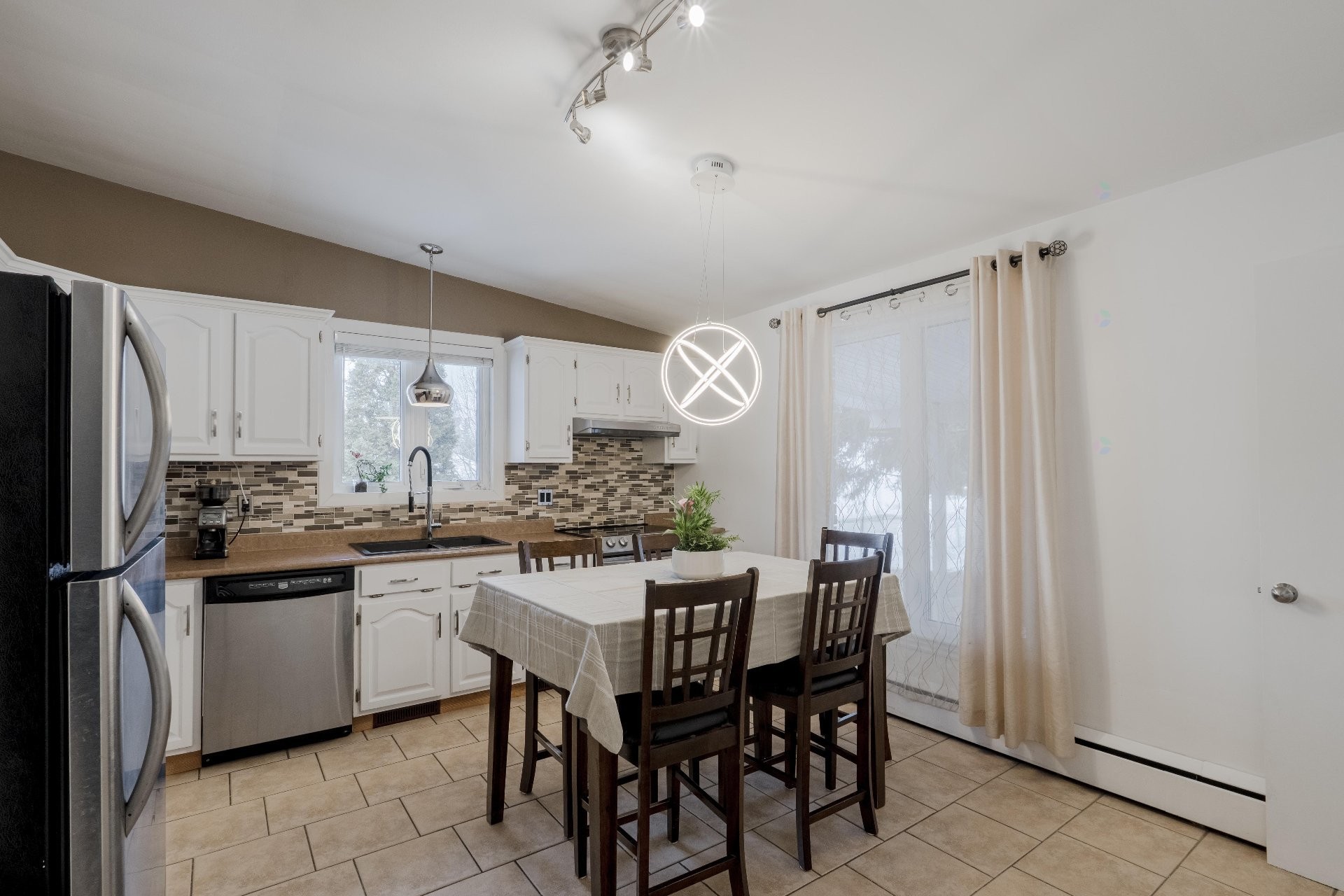 









200


Rue Fraser

,
Sherbrooke (Les Nations),




QC
J2J2V4


