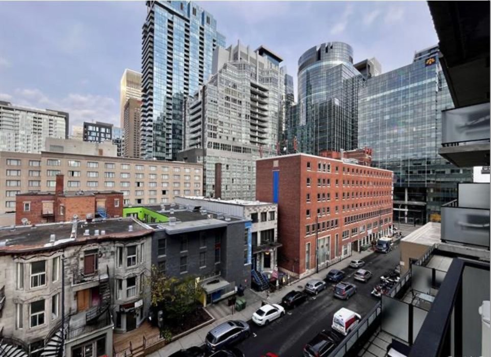 









1182


Rue Crescent

, 603,
Montréal (Ville-Marie),




QC
H3G0G6

