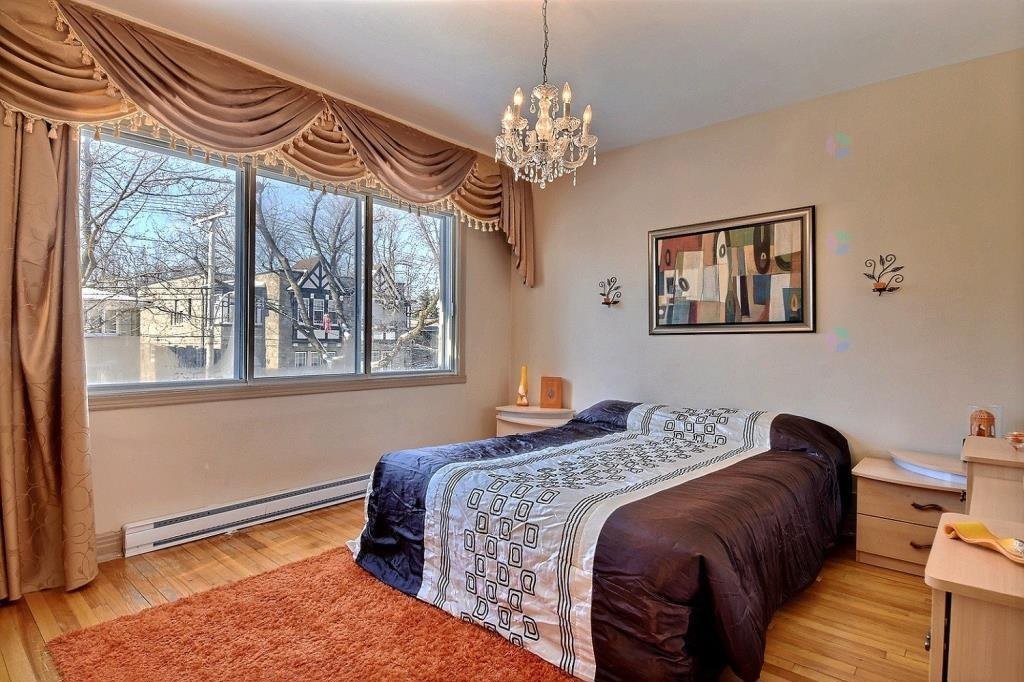 









4593


Av. Montclair

,
Montréal (Côte-des-Neiges/Notre-Dame-de-Grâce),




QC
H4B2J8

