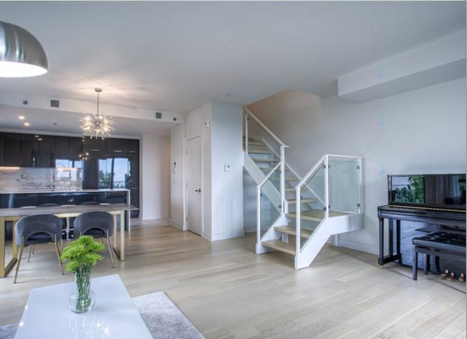 









2020


Boul. René-Lévesque O.

, 314,
Montréal (Ville-Marie),




QC
H3H0B4

