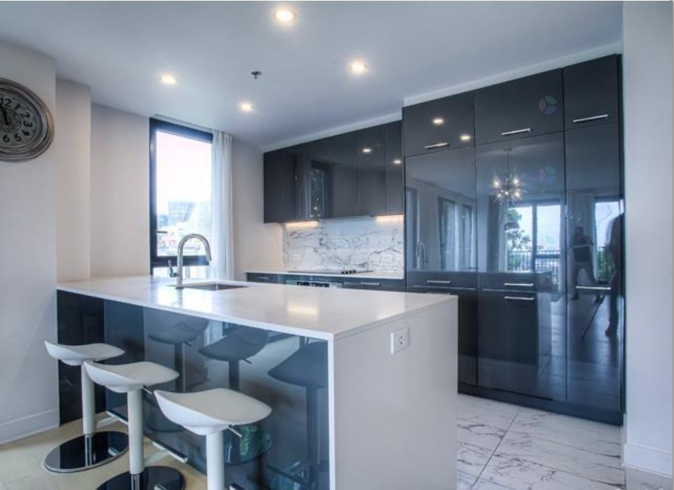 









2020


Boul. René-Lévesque O.

, 314,
Montréal (Ville-Marie),




QC
H3H0B4

