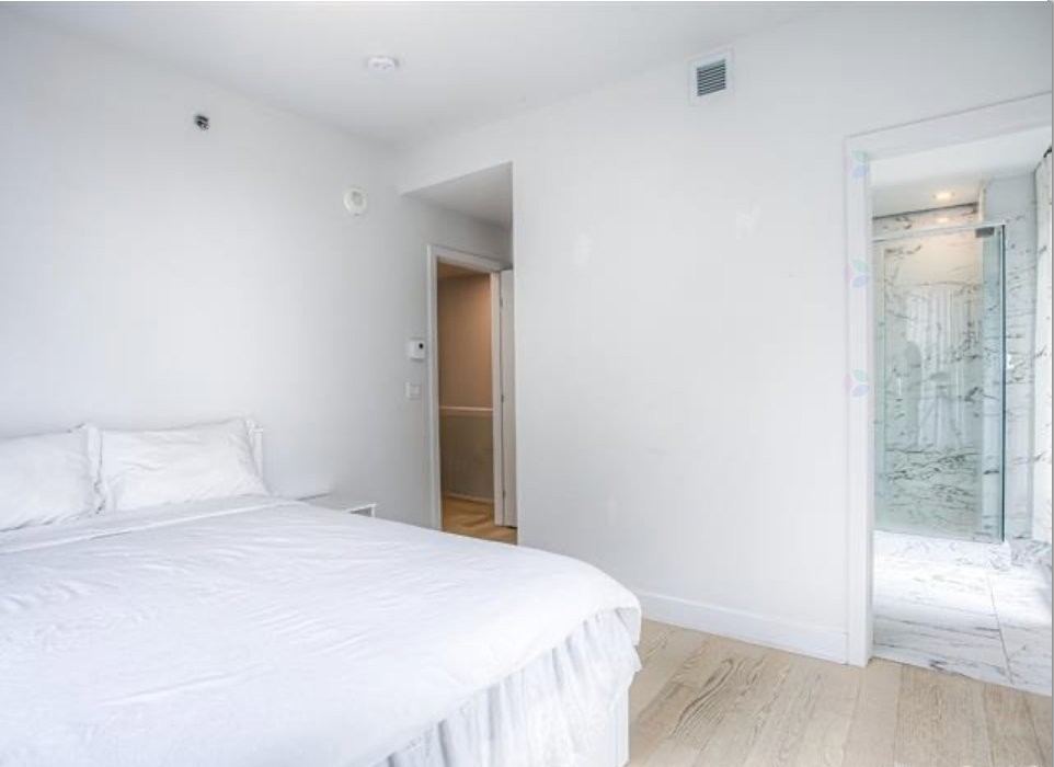 









2020


Boul. René-Lévesque O.

, 314,
Montréal (Ville-Marie),




QC
H3H0B4

