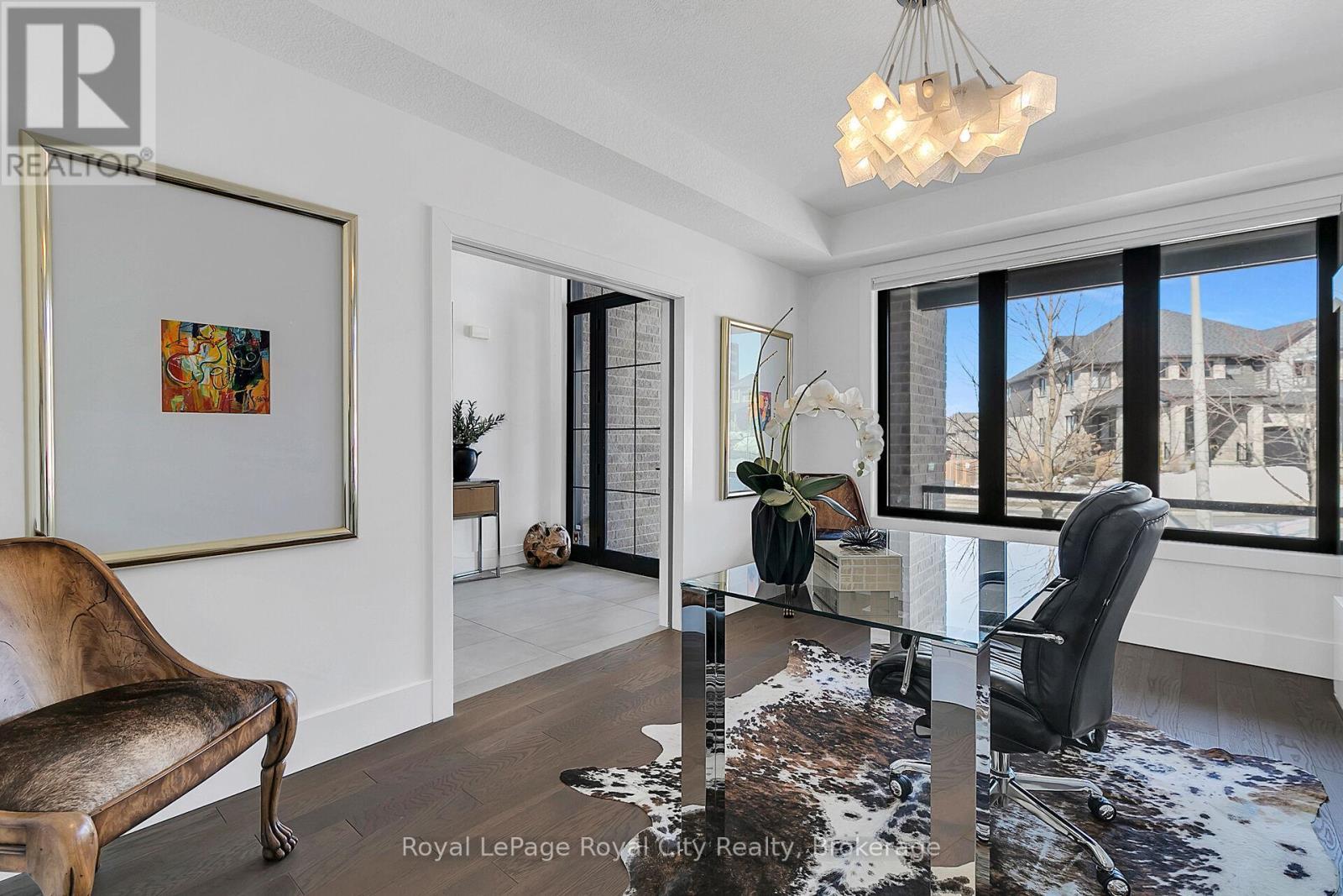 












303 GOSLING GARDENS

,
Guelph (Clairfields/Hanlon Business Park),




Ontario
N1L0M1

