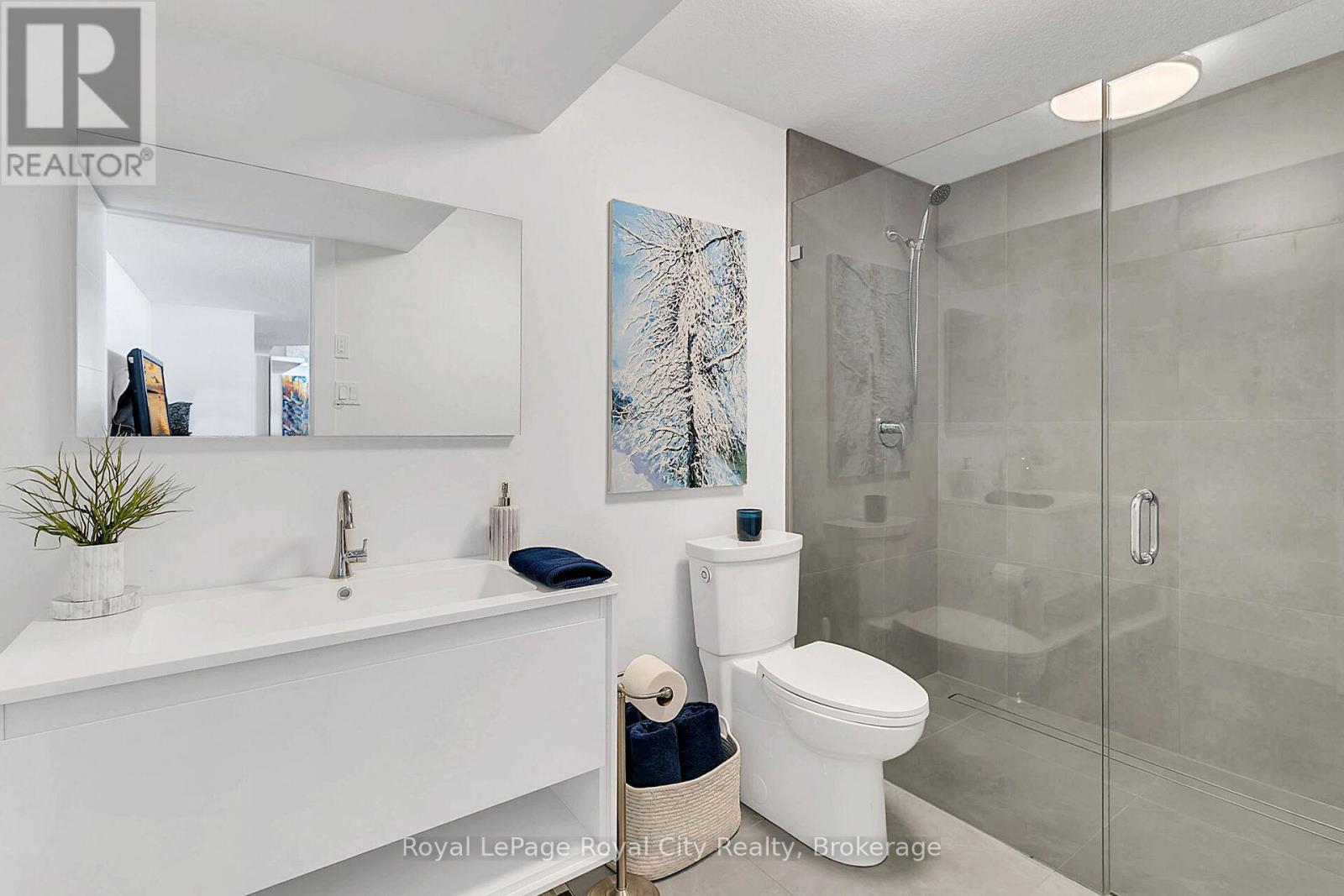 












303 GOSLING GARDENS

,
Guelph (Clairfields/Hanlon Business Park),




Ontario
N1L0M1

