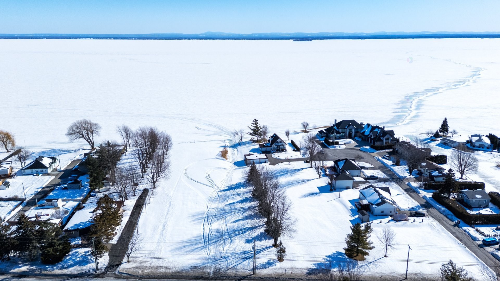 












Rue Principale

,
Saint-Zotique,







QC
J0P1Z0


