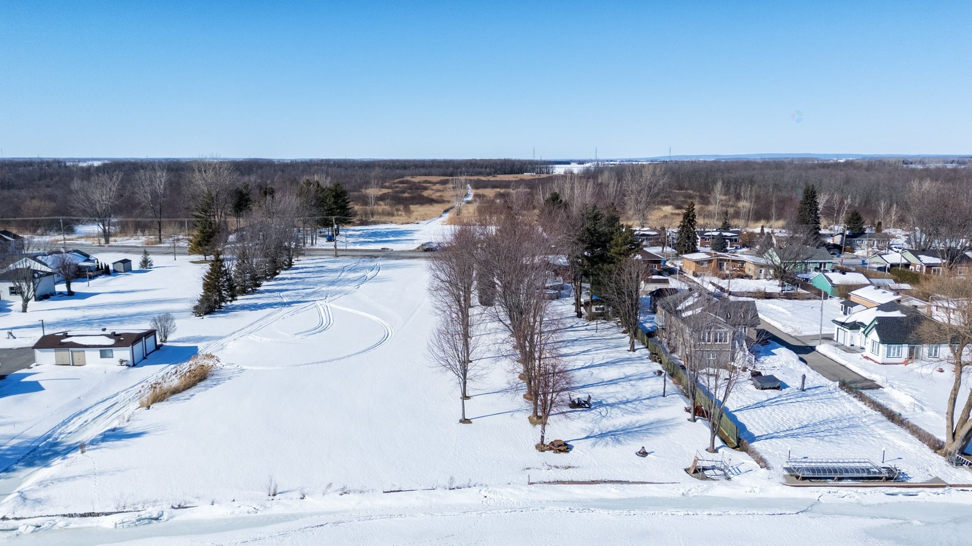 












Rue Principale

,
Saint-Zotique,







QC
J0P1Z0

