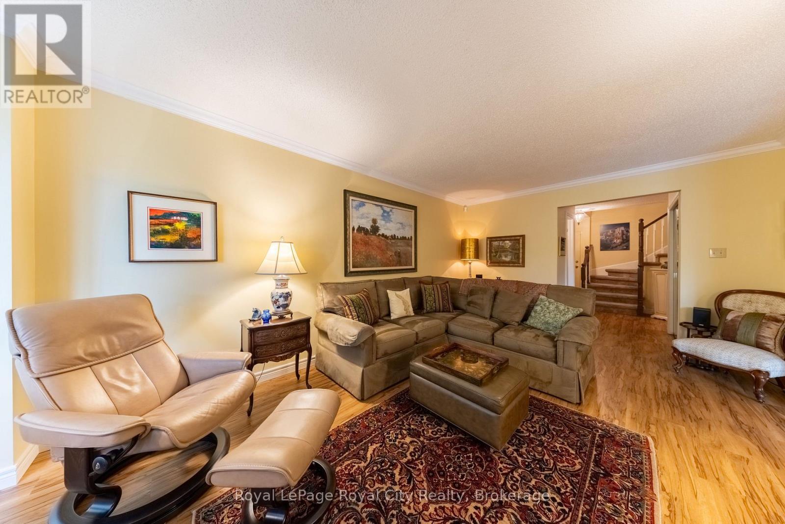 












101 - 121 WATERLOO AVENUE

,
Guelph (Downtown),




Ontario
N1H3H9

