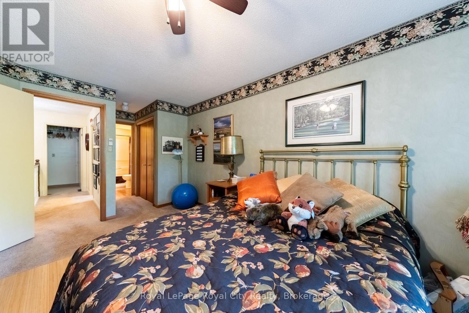 












101 - 121 WATERLOO AVENUE

,
Guelph (Downtown),




Ontario
N1H3H9

