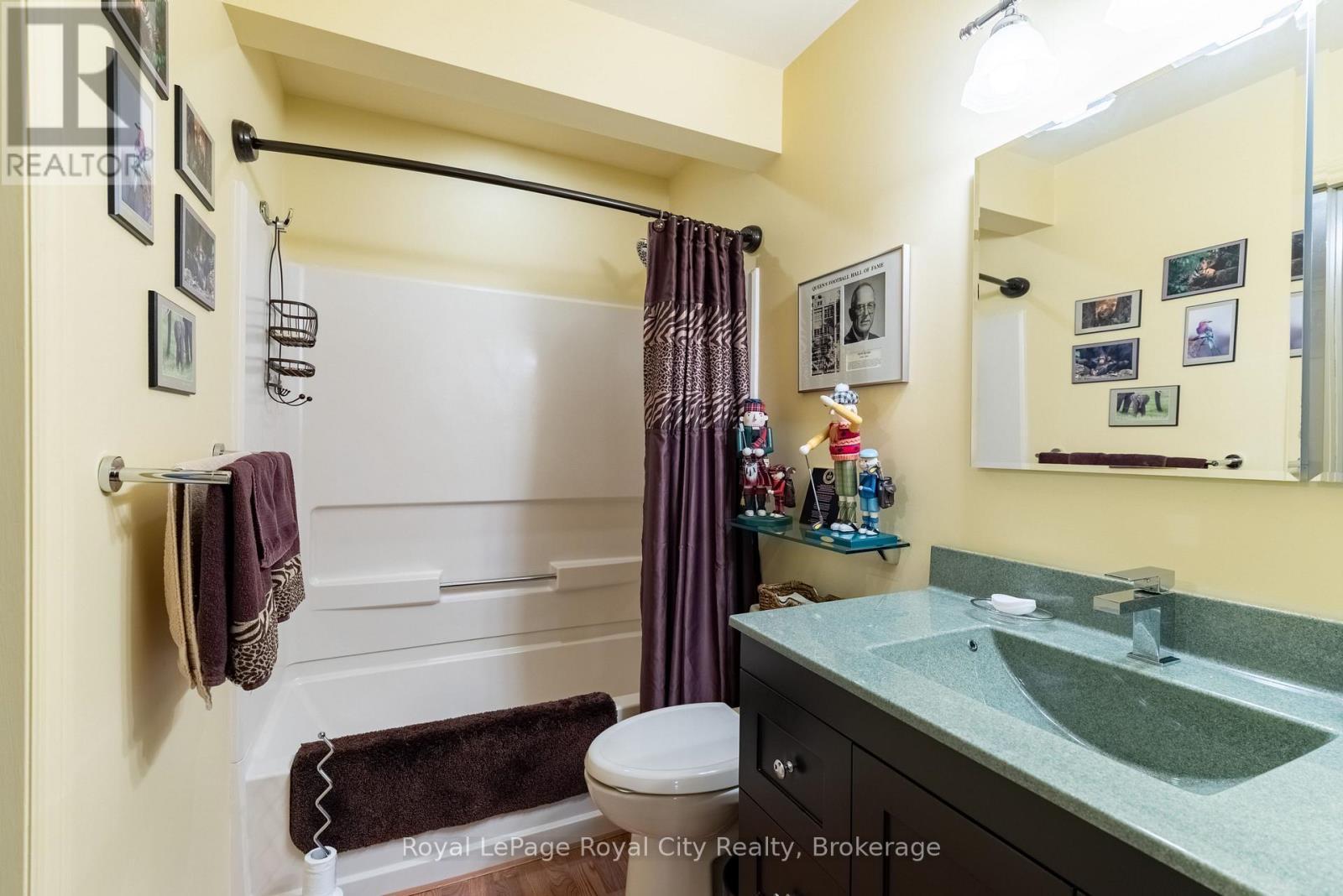 












101 - 121 WATERLOO AVENUE

,
Guelph (Downtown),




Ontario
N1H3H9


