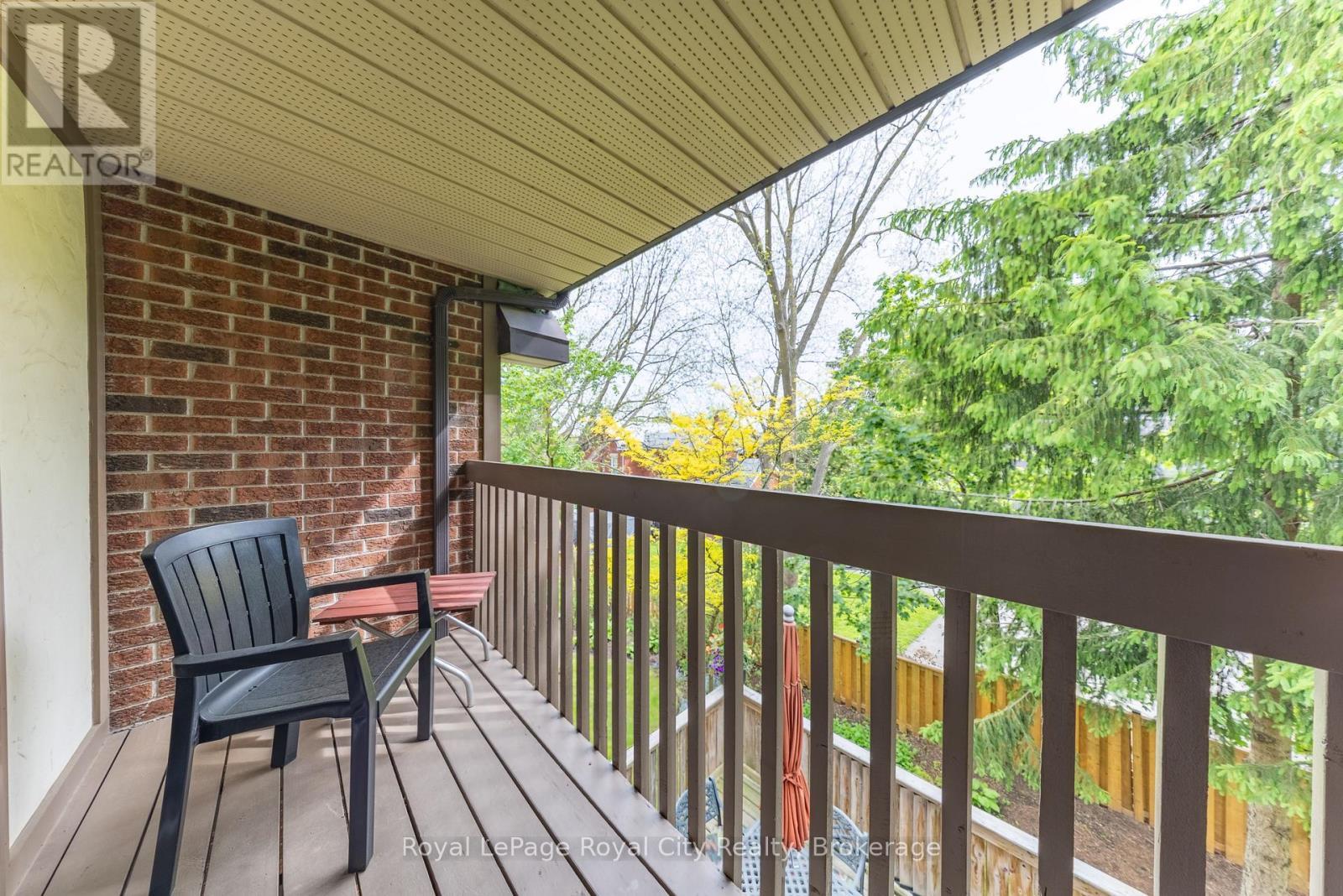 












101 - 121 WATERLOO AVENUE

,
Guelph (Downtown),




Ontario
N1H3H9

