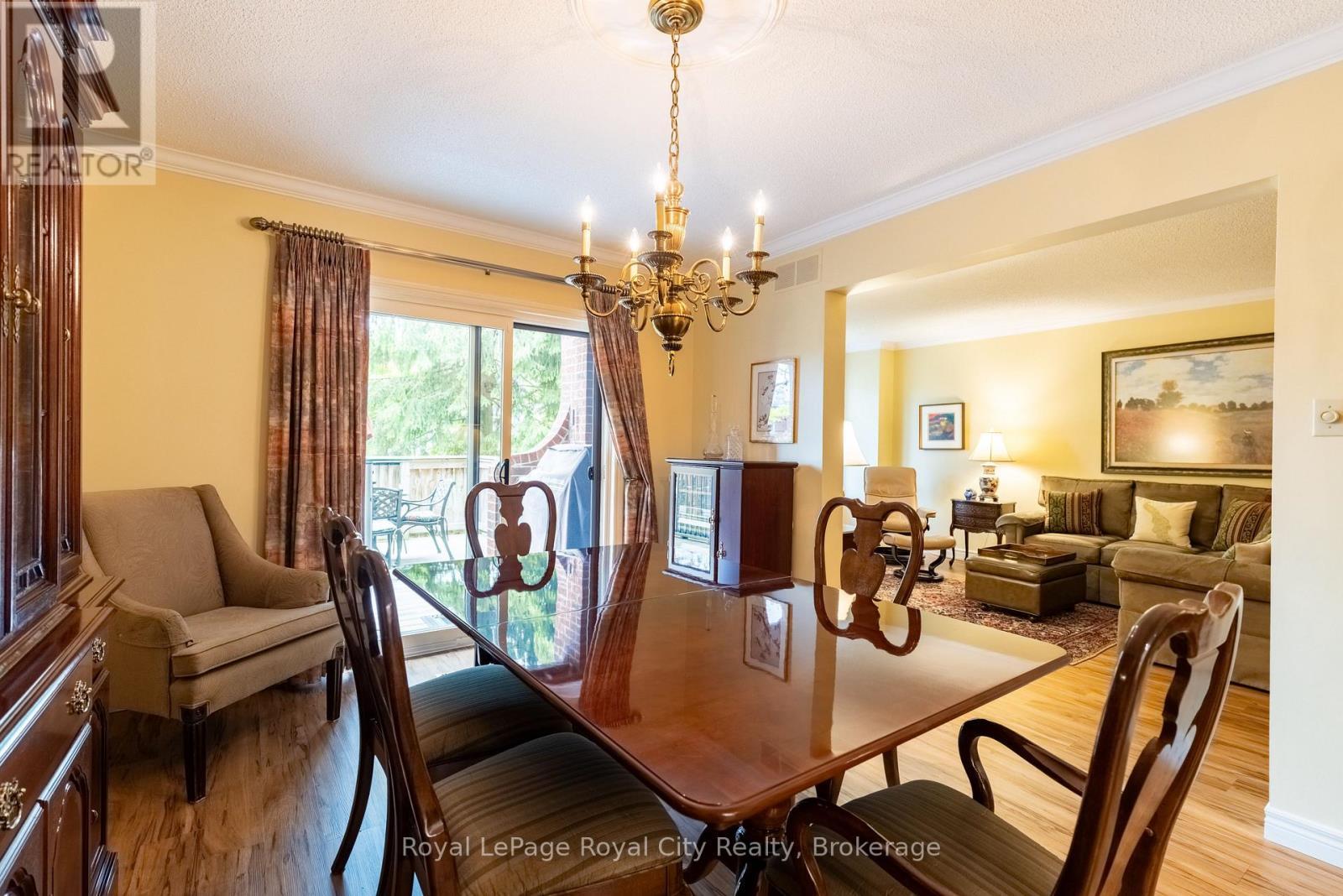 












101 - 121 WATERLOO AVENUE

,
Guelph (Downtown),




Ontario
N1H3H9

