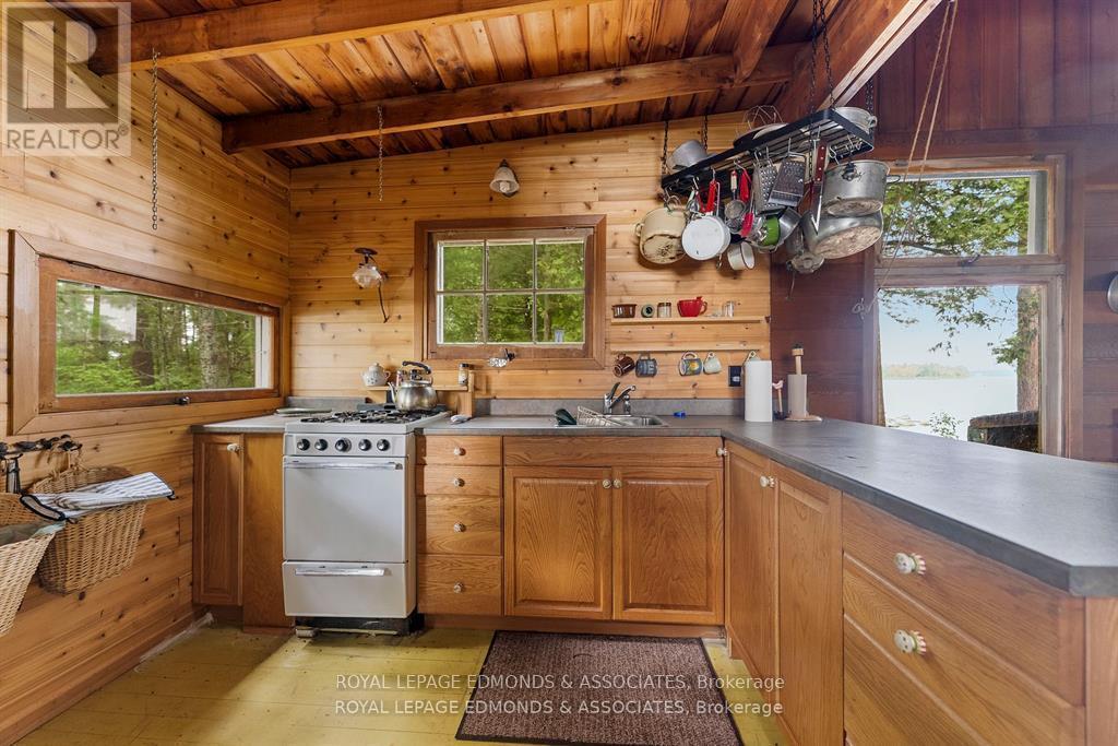 












0 WABEWAWA ISLAND

,
Petawawa,




Ontario
K8H1Z1

