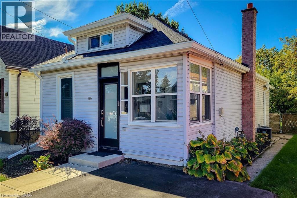 












86 EAST 18TH Street

,
Hamilton,




Ontario
L9A4N8


