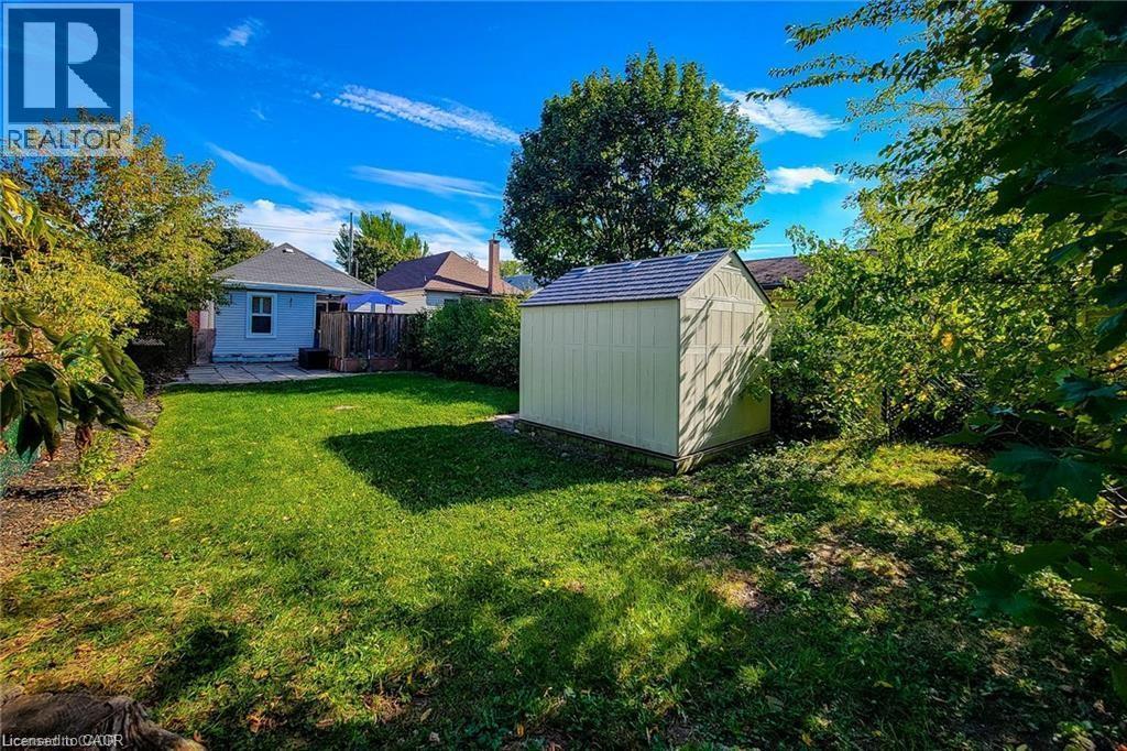 












86 EAST 18TH Street

,
Hamilton,




Ontario
L9A4N8

