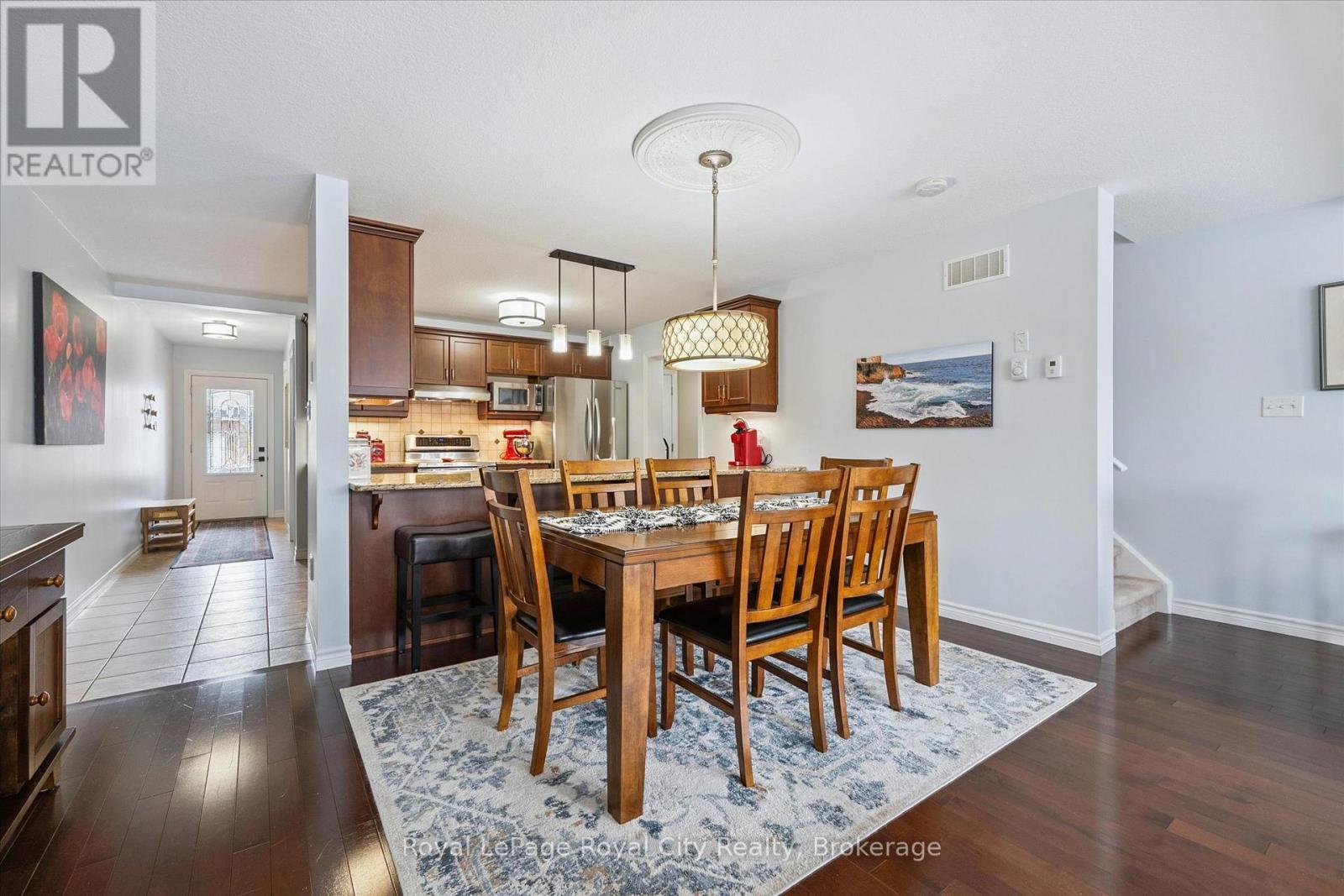 












108 MUSSEN STREET

,
Guelph (Victoria North),




Ontario
N1E0K2

