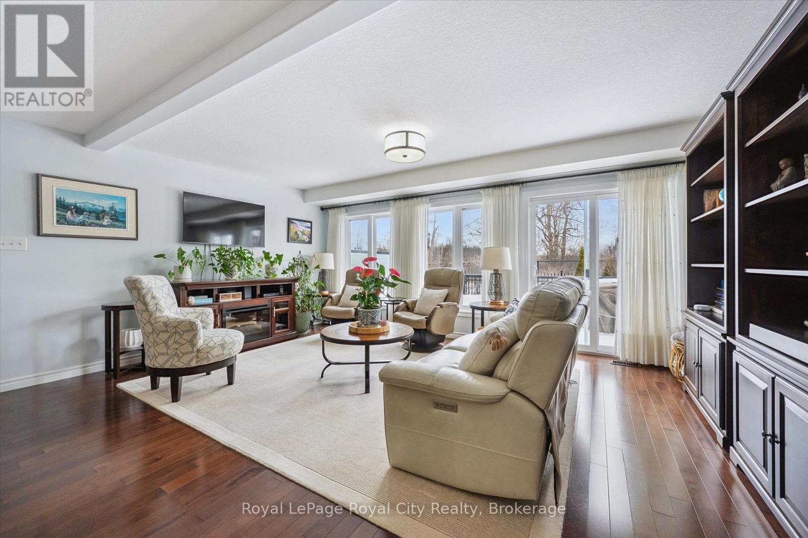 












108 MUSSEN STREET

,
Guelph (Victoria North),




Ontario
N1E0K2

