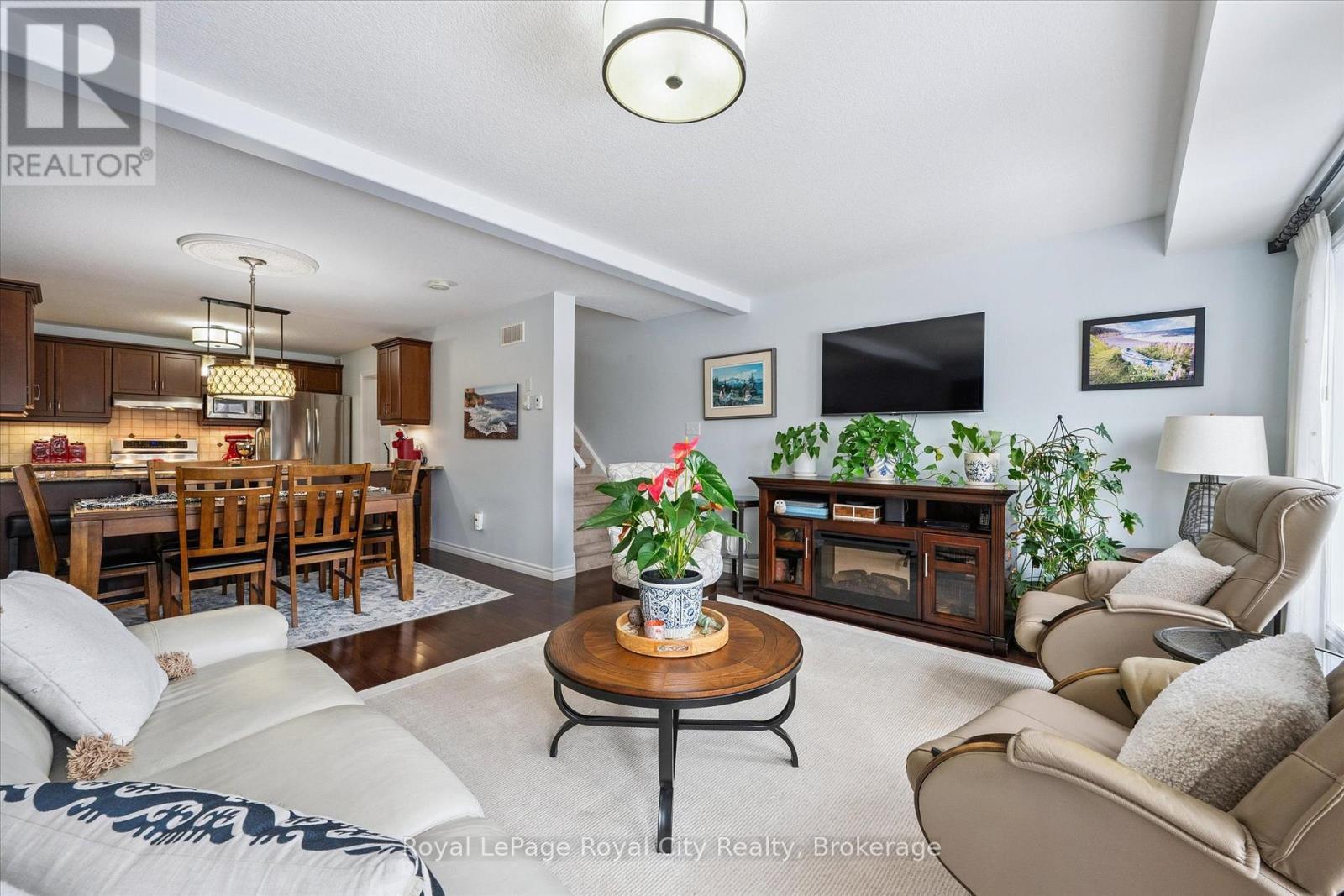 












108 MUSSEN STREET

,
Guelph (Victoria North),




Ontario
N1E0K2

