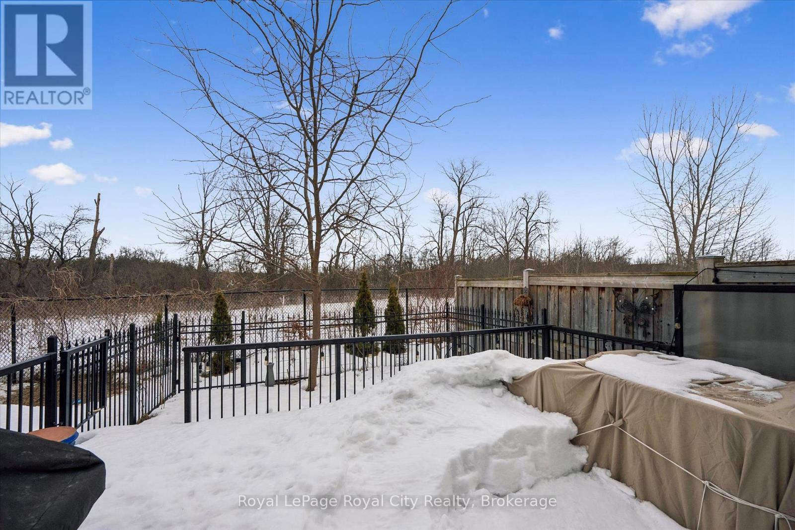 












108 MUSSEN STREET

,
Guelph (Victoria North),




Ontario
N1E0K2

