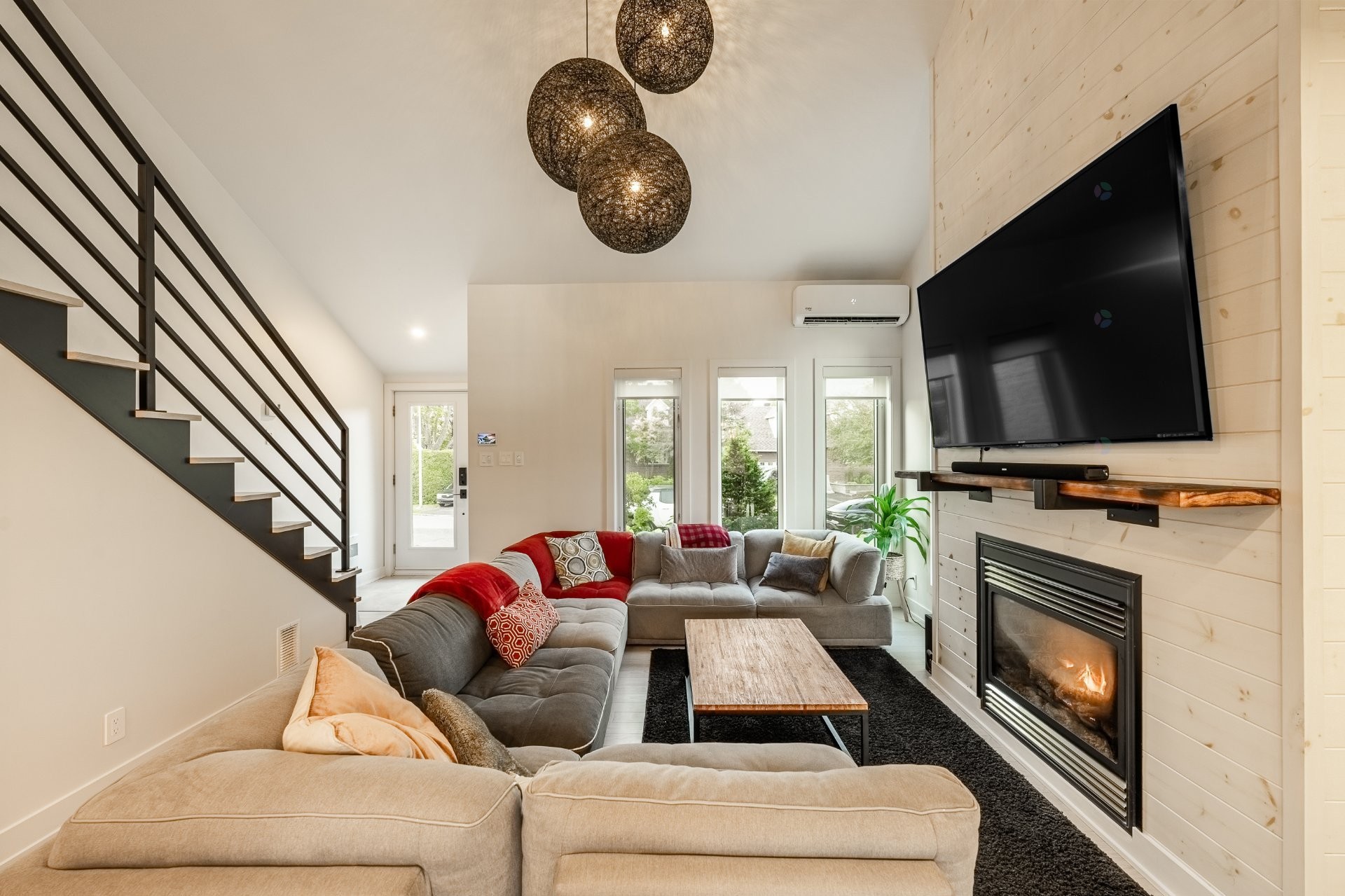 









15


Rue Besset

,
Saint-Mathias-sur-Richelieu,




QC
J3L6A3

