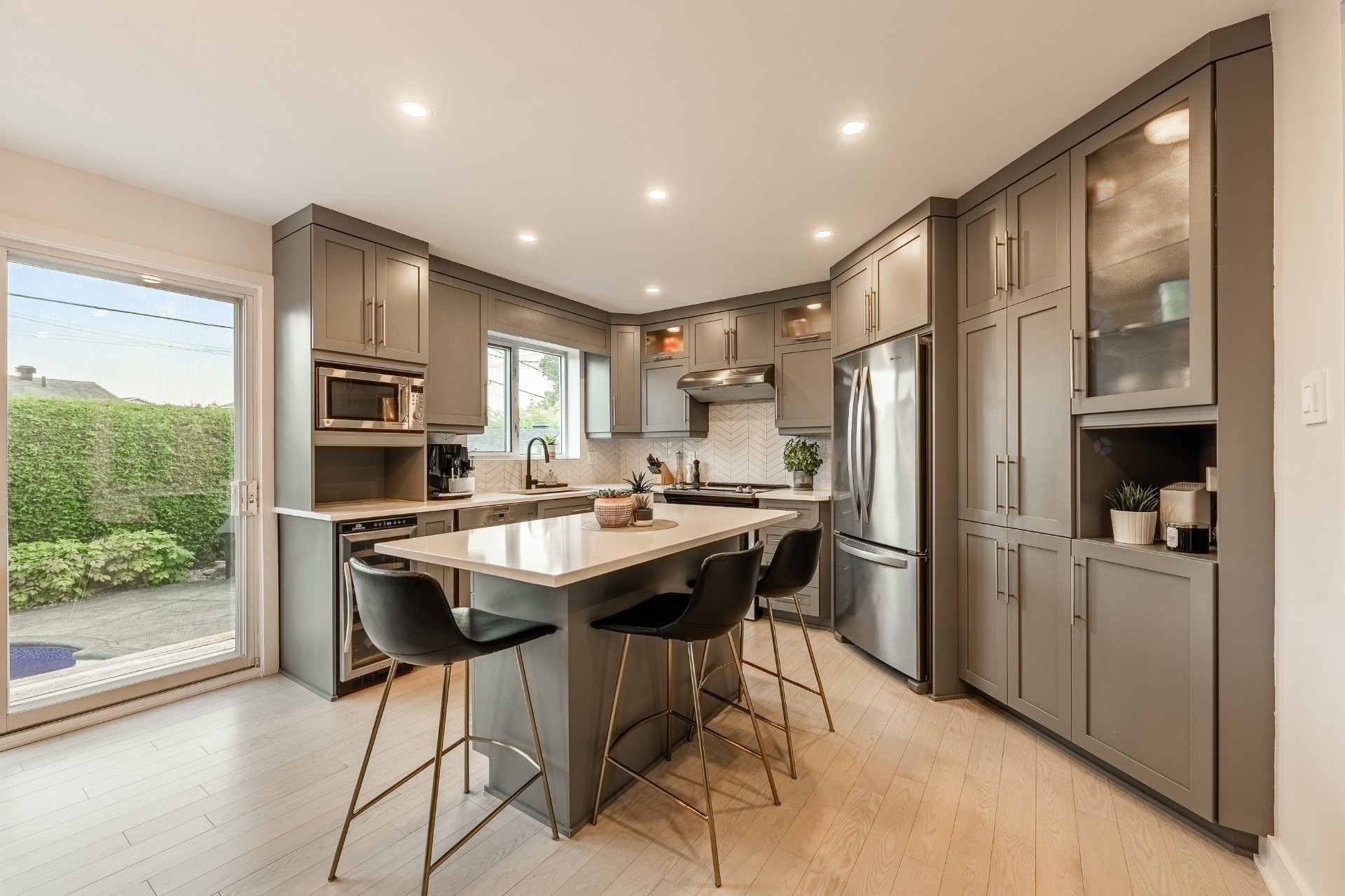 









15


Rue Besset

,
Saint-Mathias-sur-Richelieu,




QC
J3L6A3

