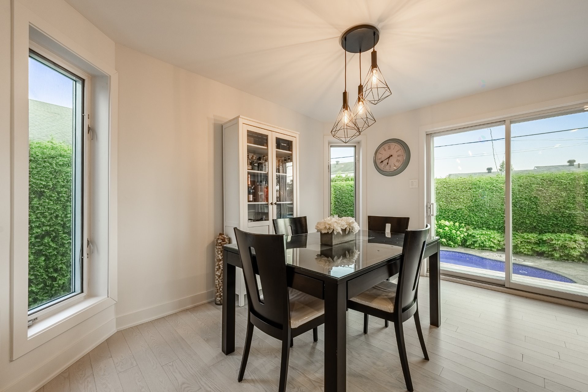 









15


Rue Besset

,
Saint-Mathias-sur-Richelieu,




QC
J3L6A3

