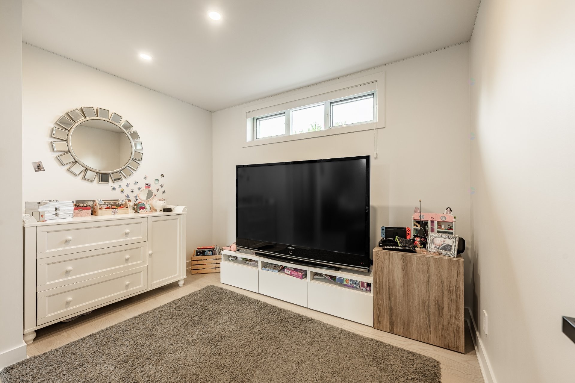 









15


Rue Besset

,
Saint-Mathias-sur-Richelieu,




QC
J3L6A3

