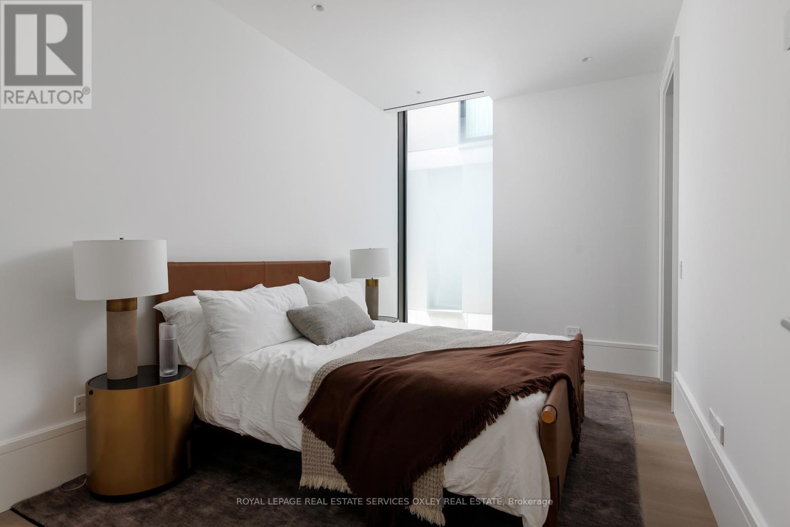 












306 - 7 DALE AVENUE

,
Toronto,




Ontario
M4W1K2

